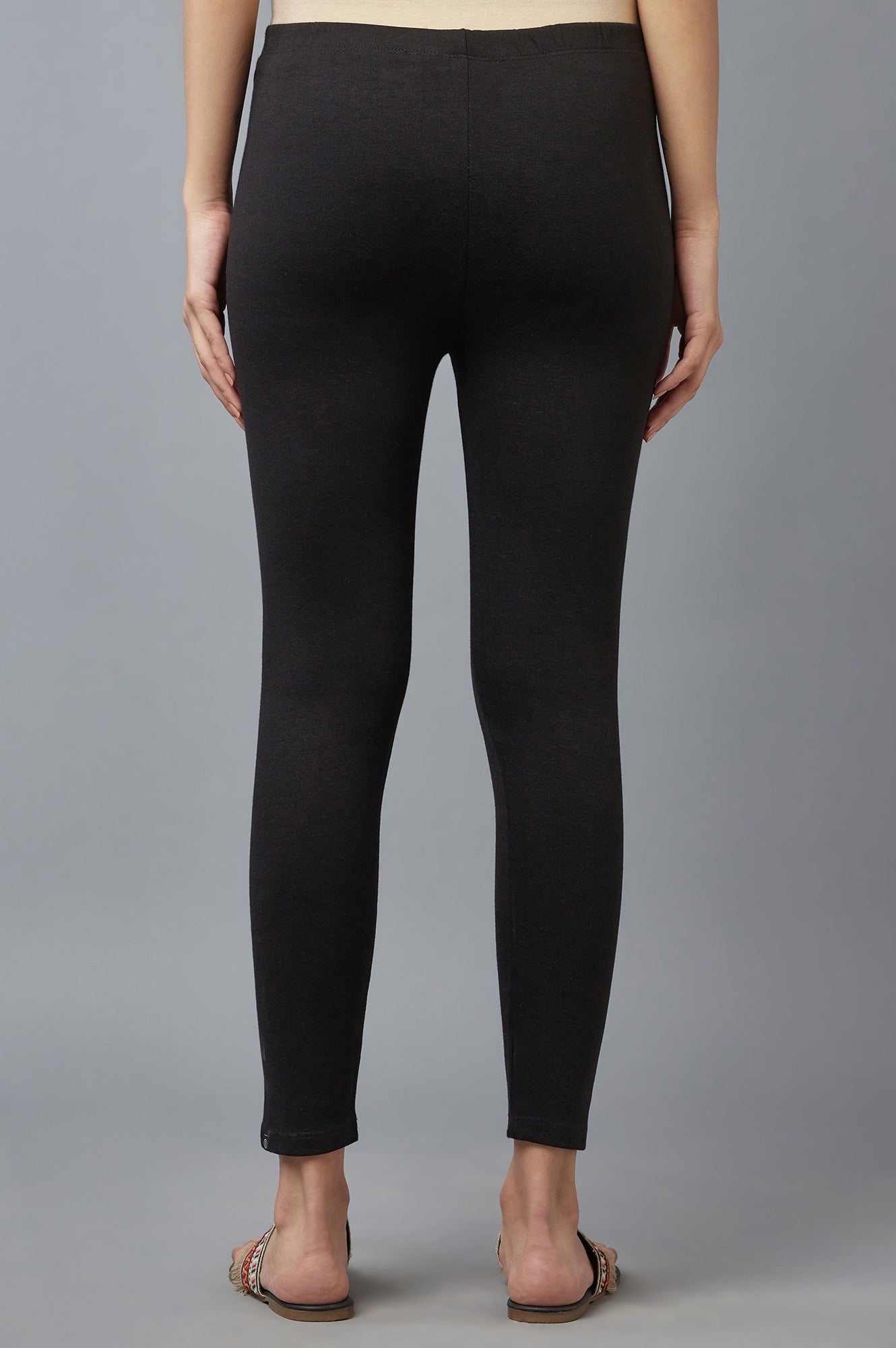 Black Solid Skinny Fit Cotton Tights With Elasticated Waistband