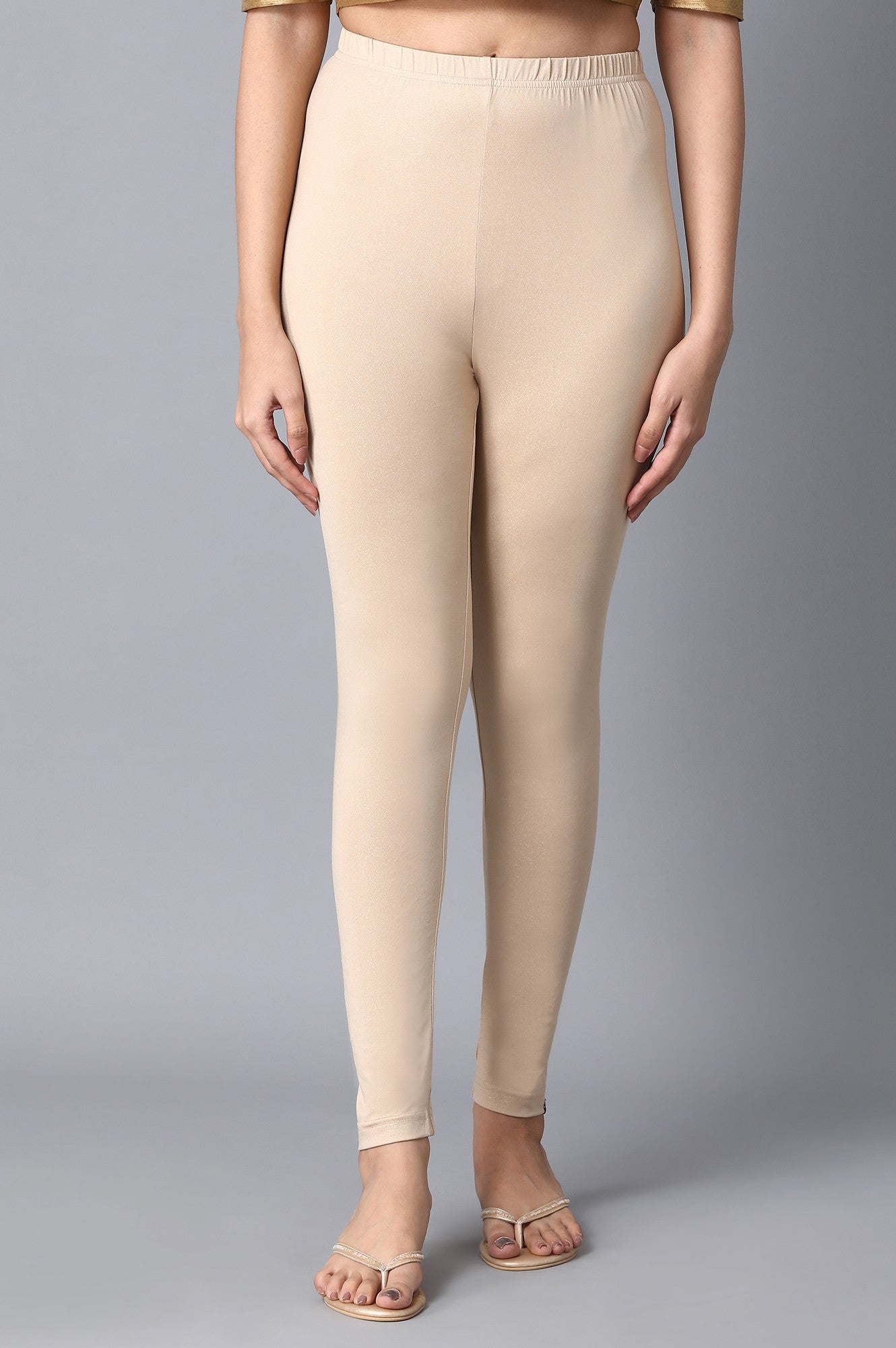 Almond Solid Slim Fit Tights