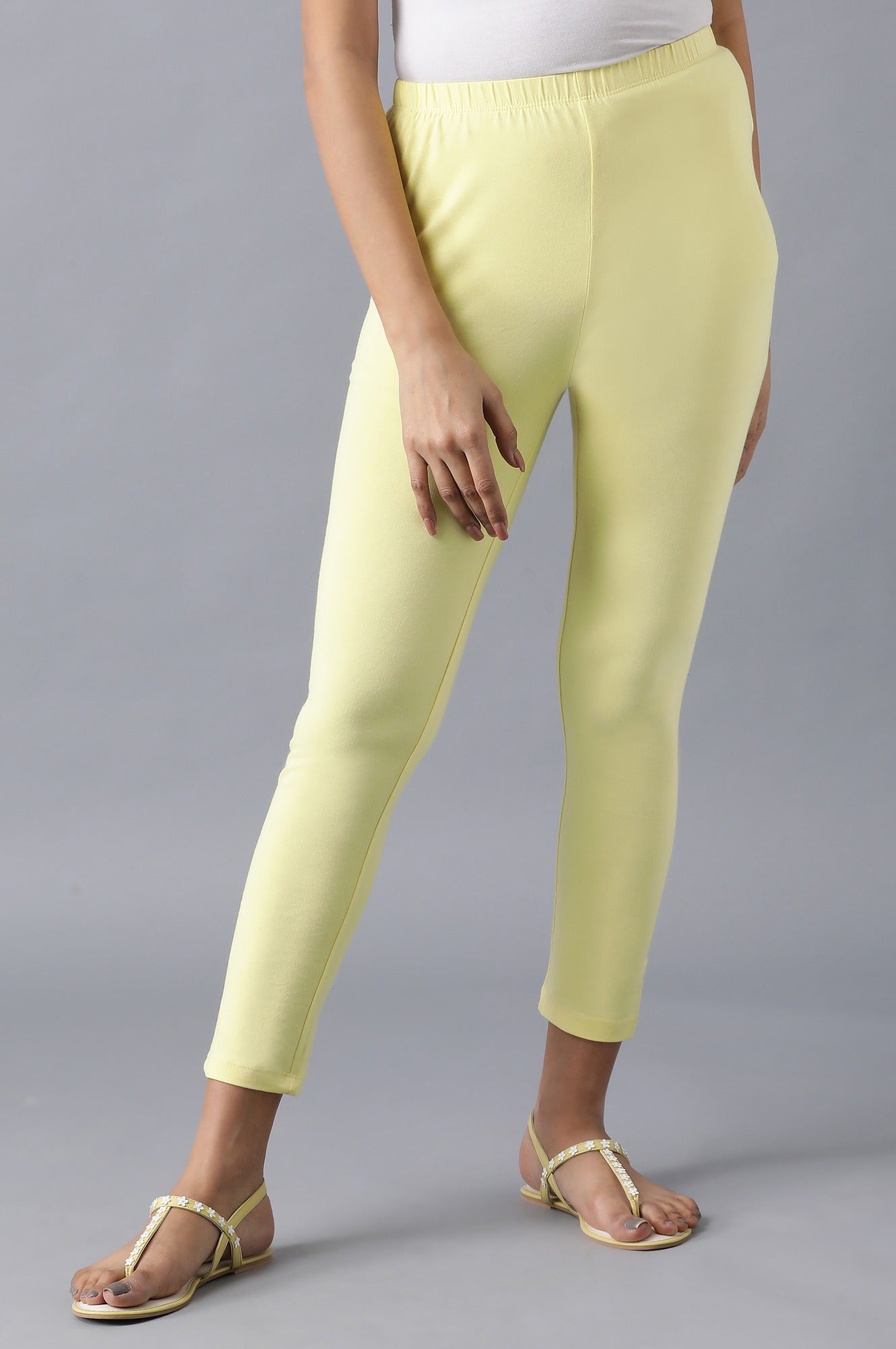 Yellow Solid Skinny Fit Cotton Tights With Elasticated Waistband