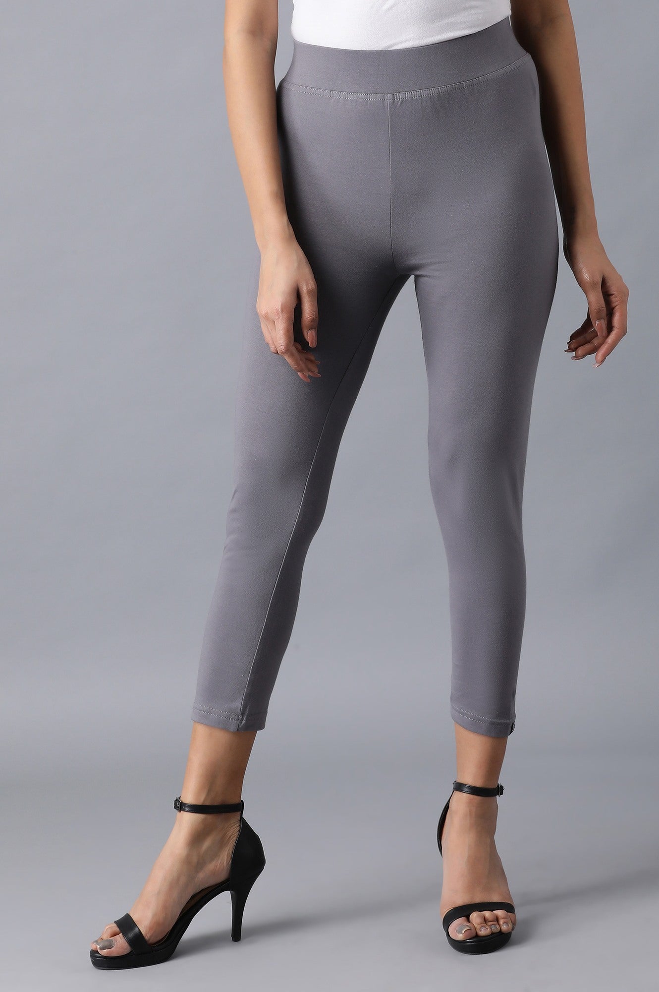 Grey Solid Skinny Fit Cotton Cropped Tights With Elasticated Waistband