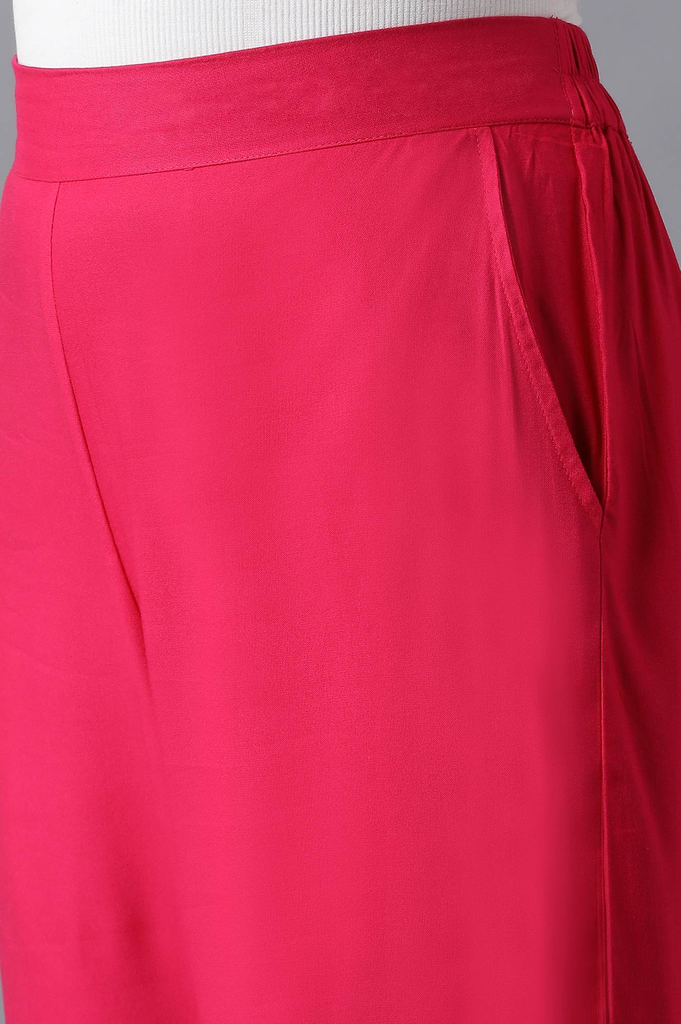 Pink Solid Straight Fit Cotton Culottes With Pleated Pockets