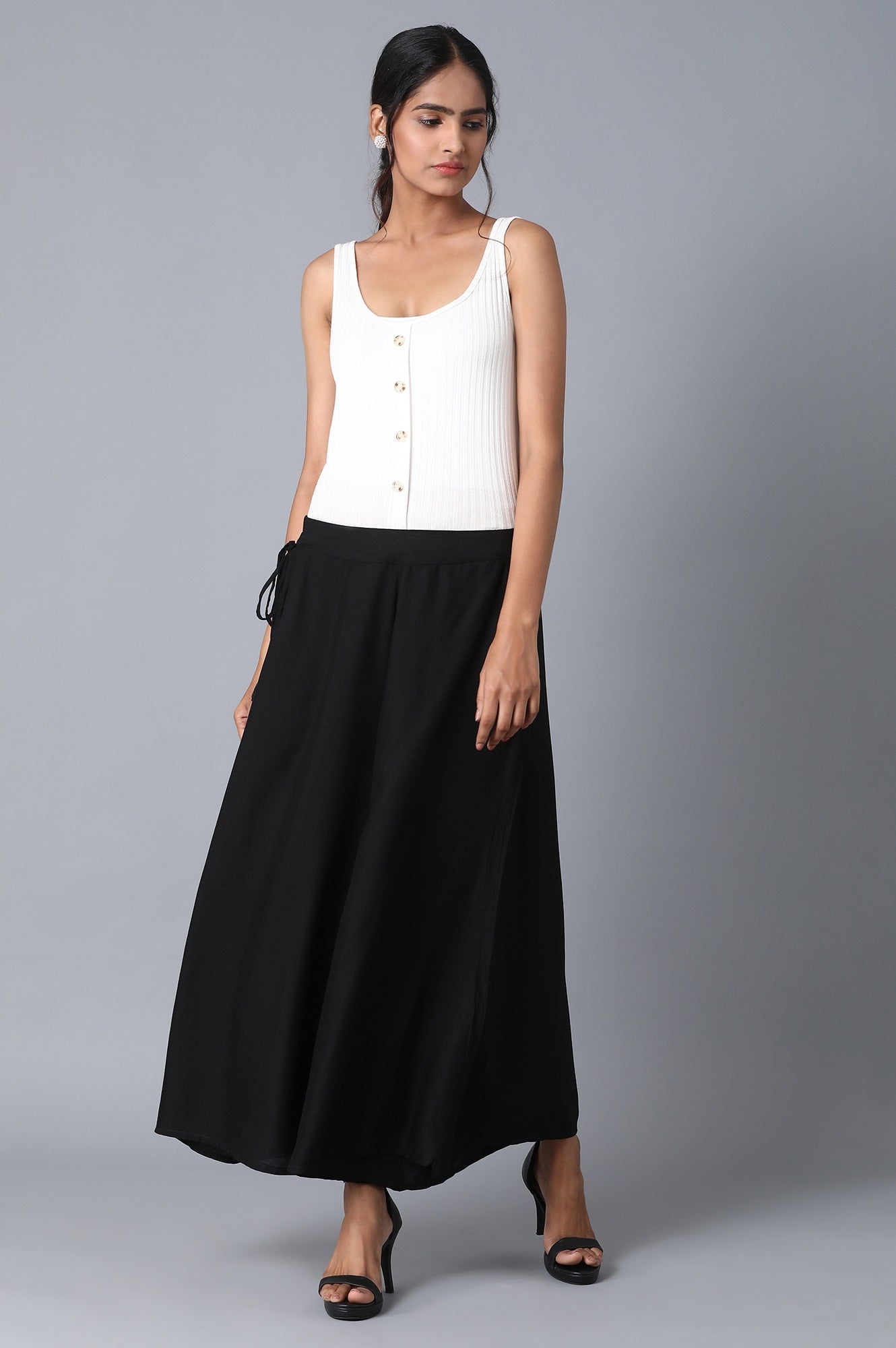 Black Solid Flared Cotton Culottes With Elasticated Waist