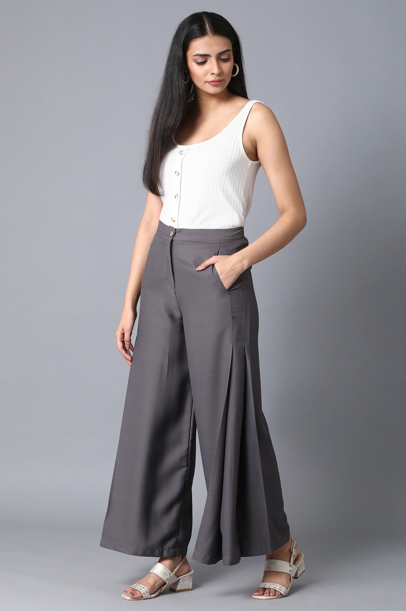 Grey Solid Flared Woven Palazzo With Front Zip