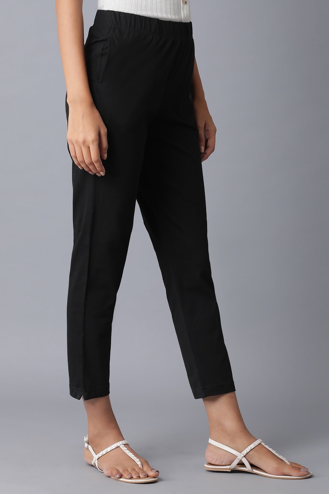 Black Solid Straight Fit Cotton Pants With Elasticated Waistband