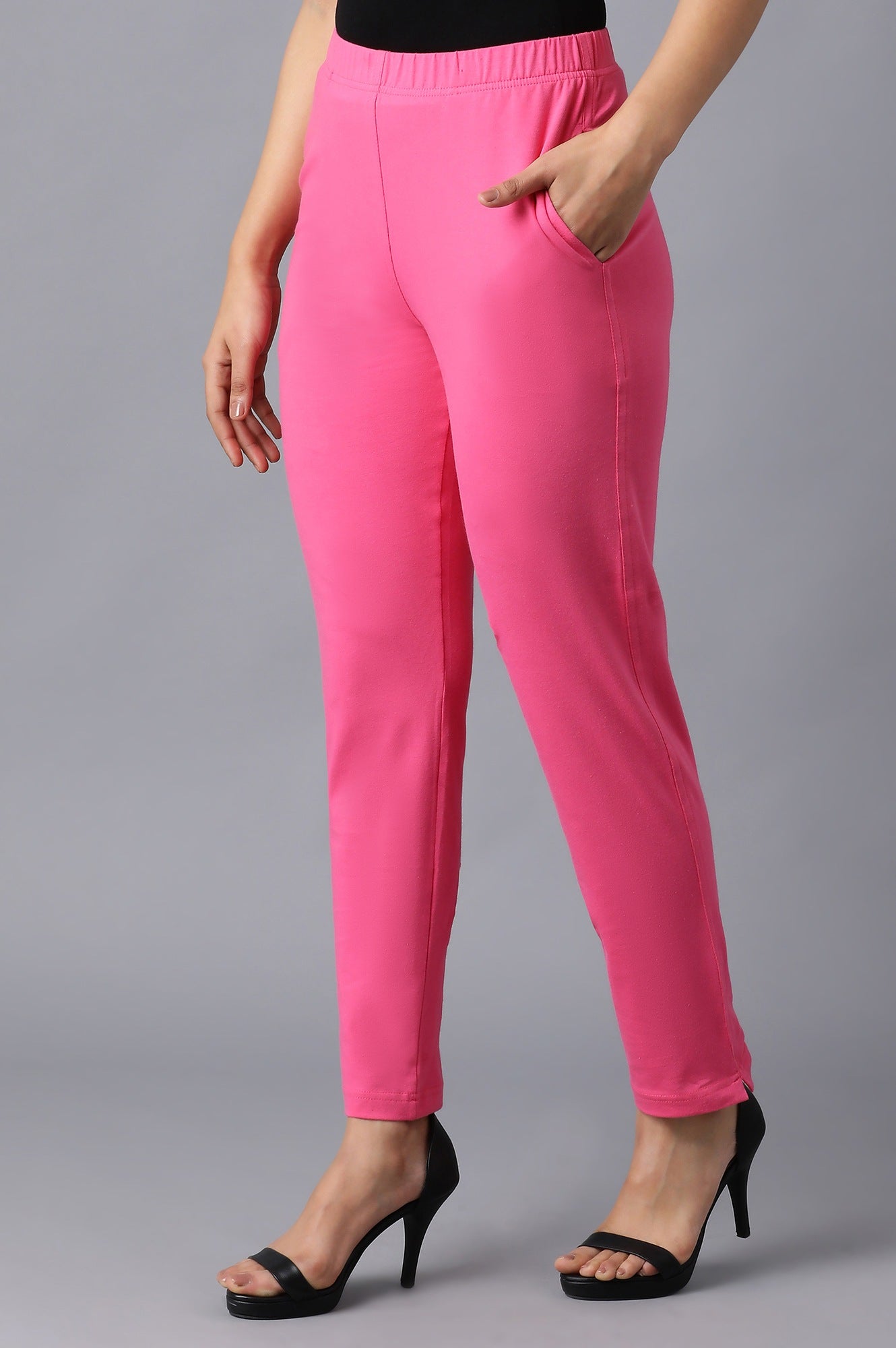Pink Solid Straight Fit Cotton Pants With Side Pockets