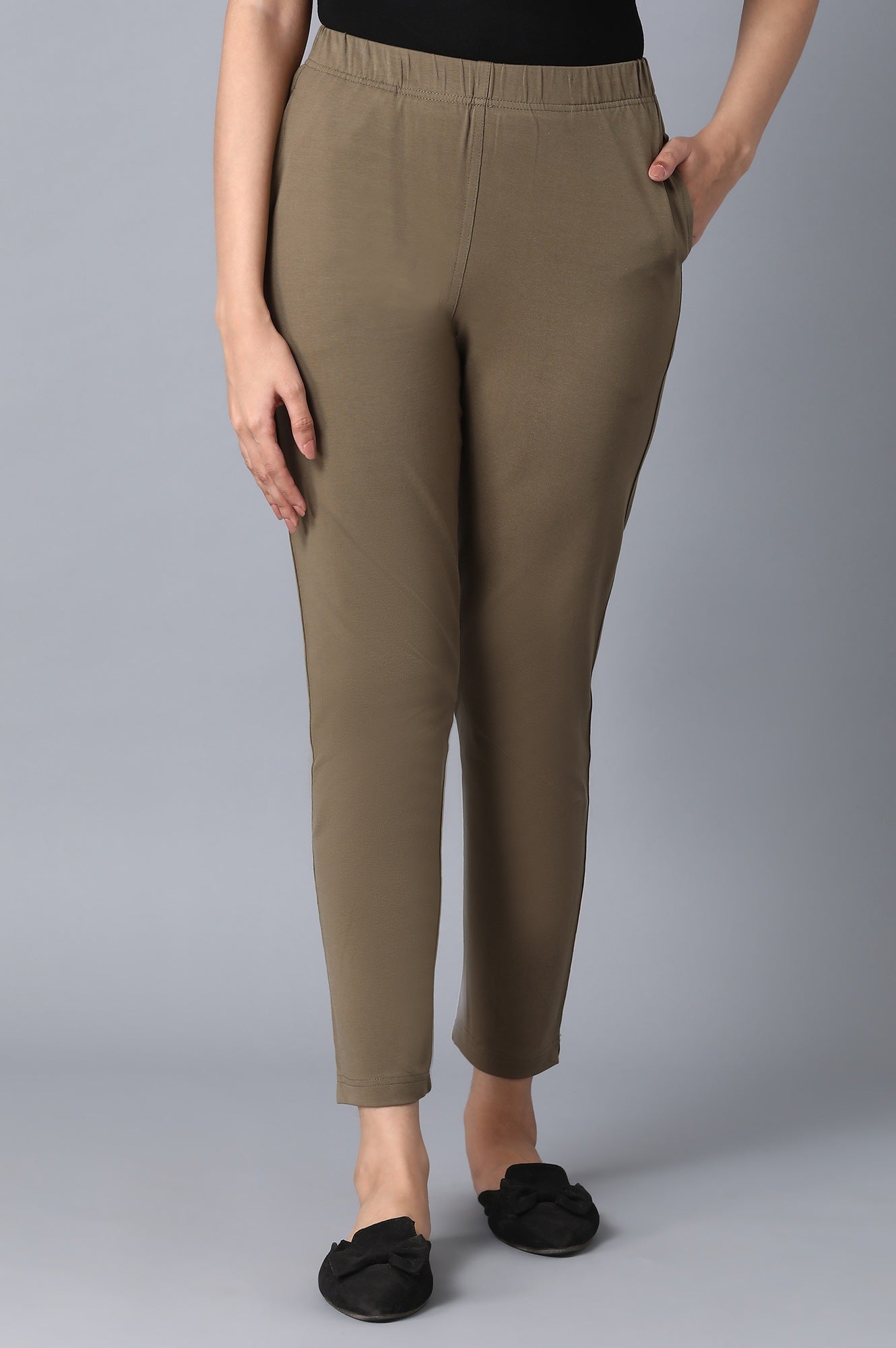 Muted Sage Green Solid Straight Fit Cotton Pants With Elasticated Waistband
