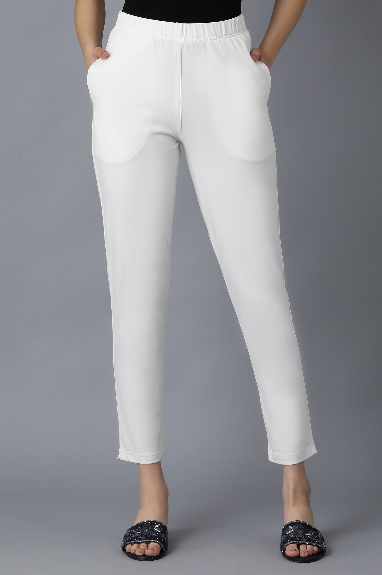 White Solid Straight Fit Cotton Pants With Elasticated Waistband
