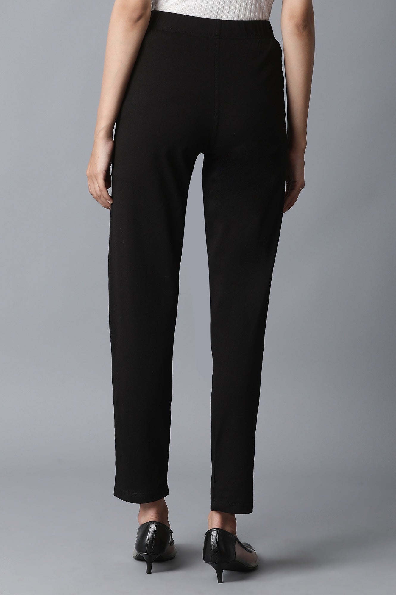 Black Solid Straight Fit Cotton Pants With Elasticated Waistband