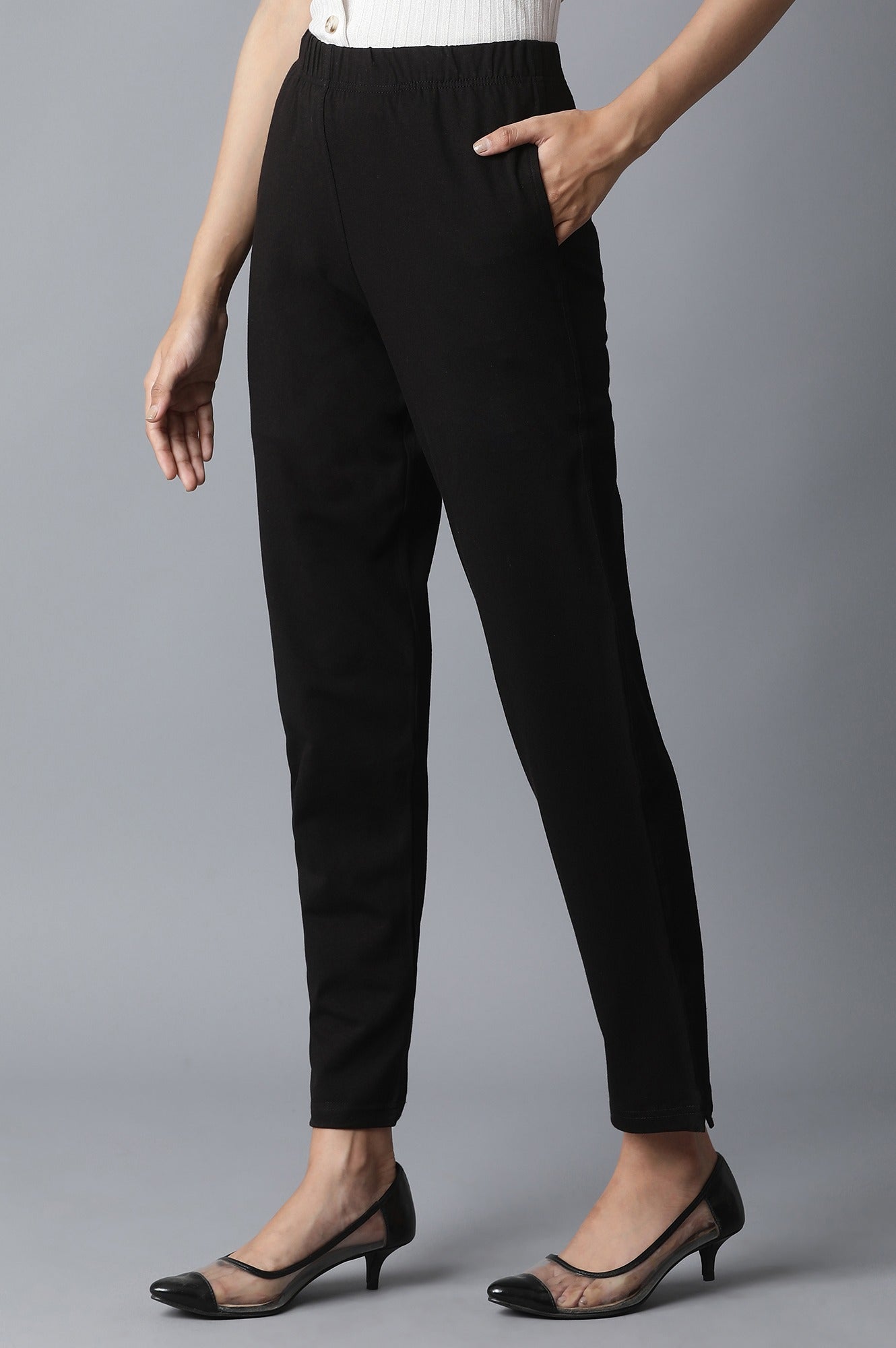 Black Solid Straight Fit Cotton Pants With Elasticated Waistband