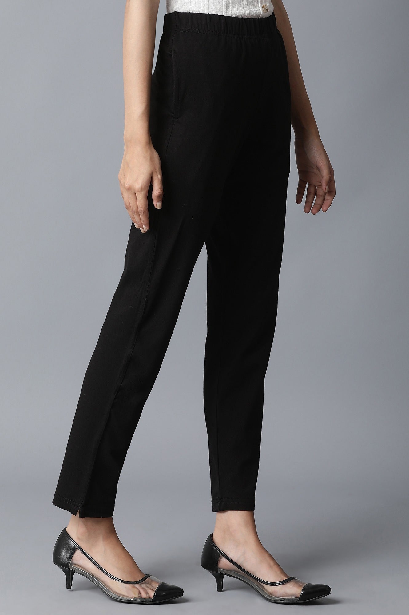 Black Solid Straight Fit Cotton Pants With Elasticated Waistband