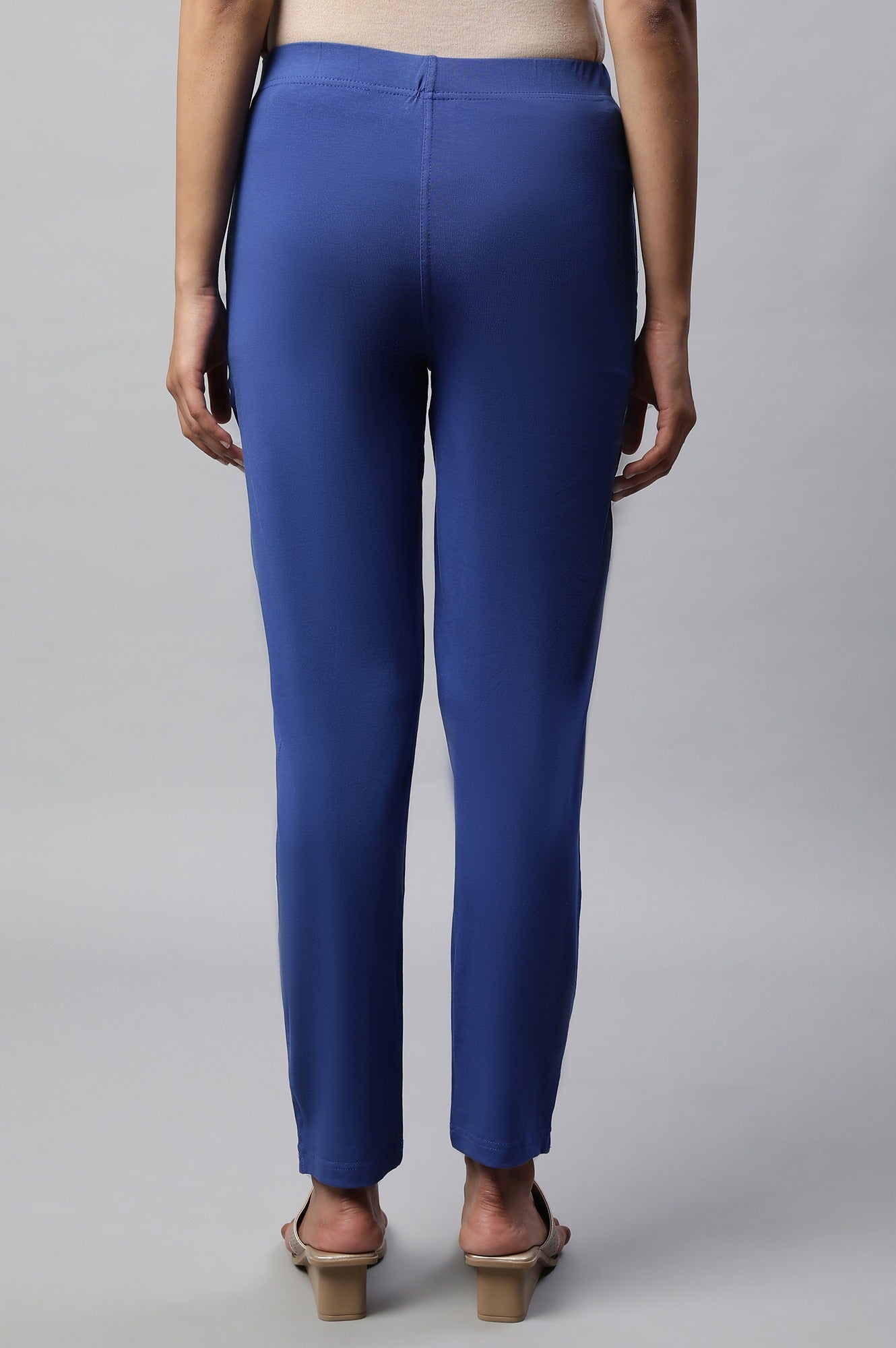 Blue Solid Straight Fit Cotton Pants With Elasticated Waist