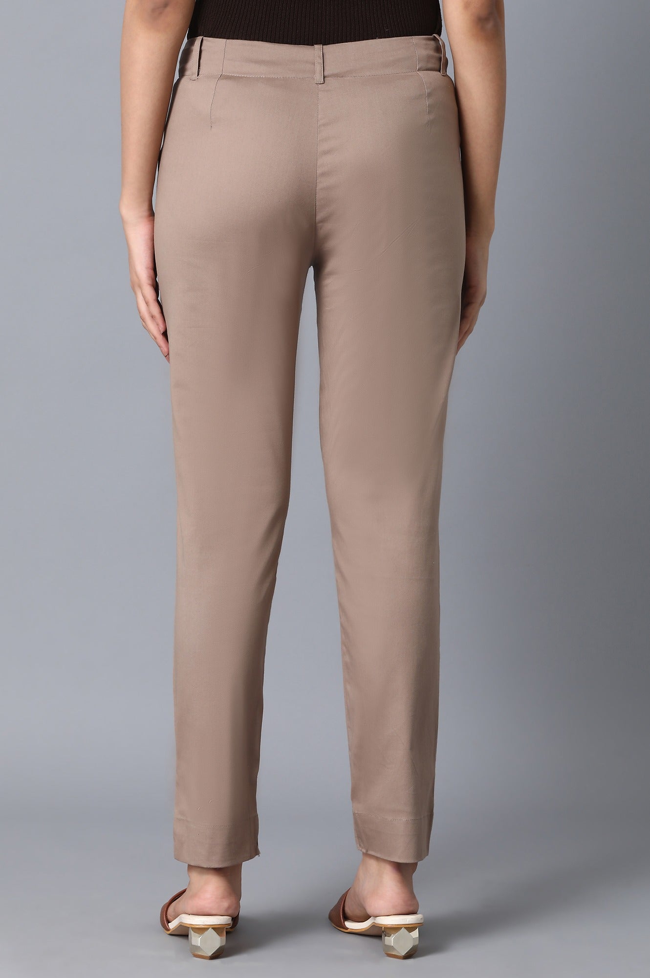 Khaki Solid Slim Fit Cotton Trousers With Front Zip Closure