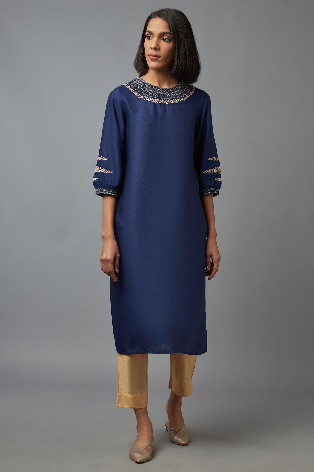 Gold Solid Straight Fit Woven Trousers With Elasticated Waistband