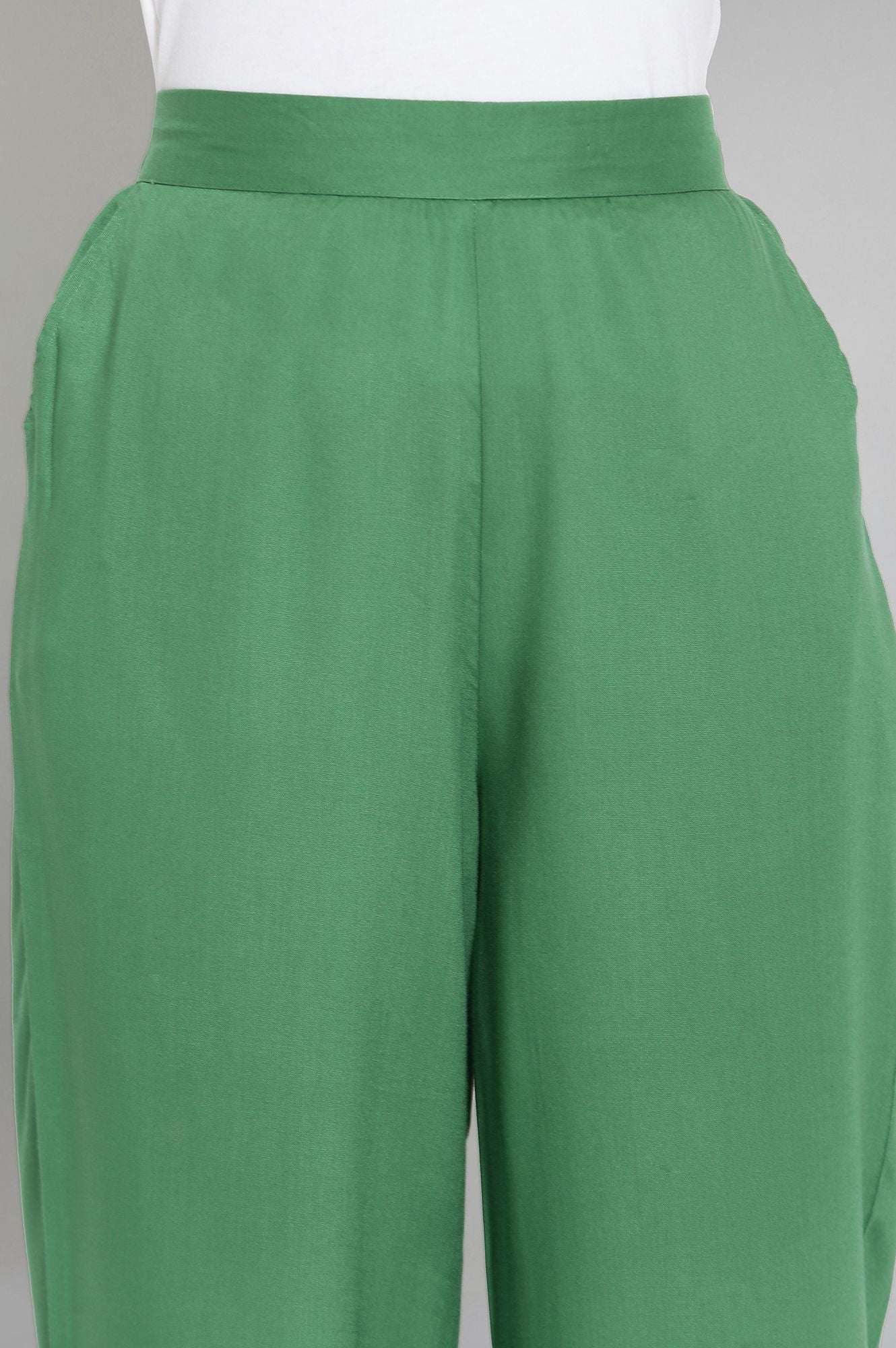 Muted Sage Green Solid Straight Fit Cotton Culottes With Elasticated Waist