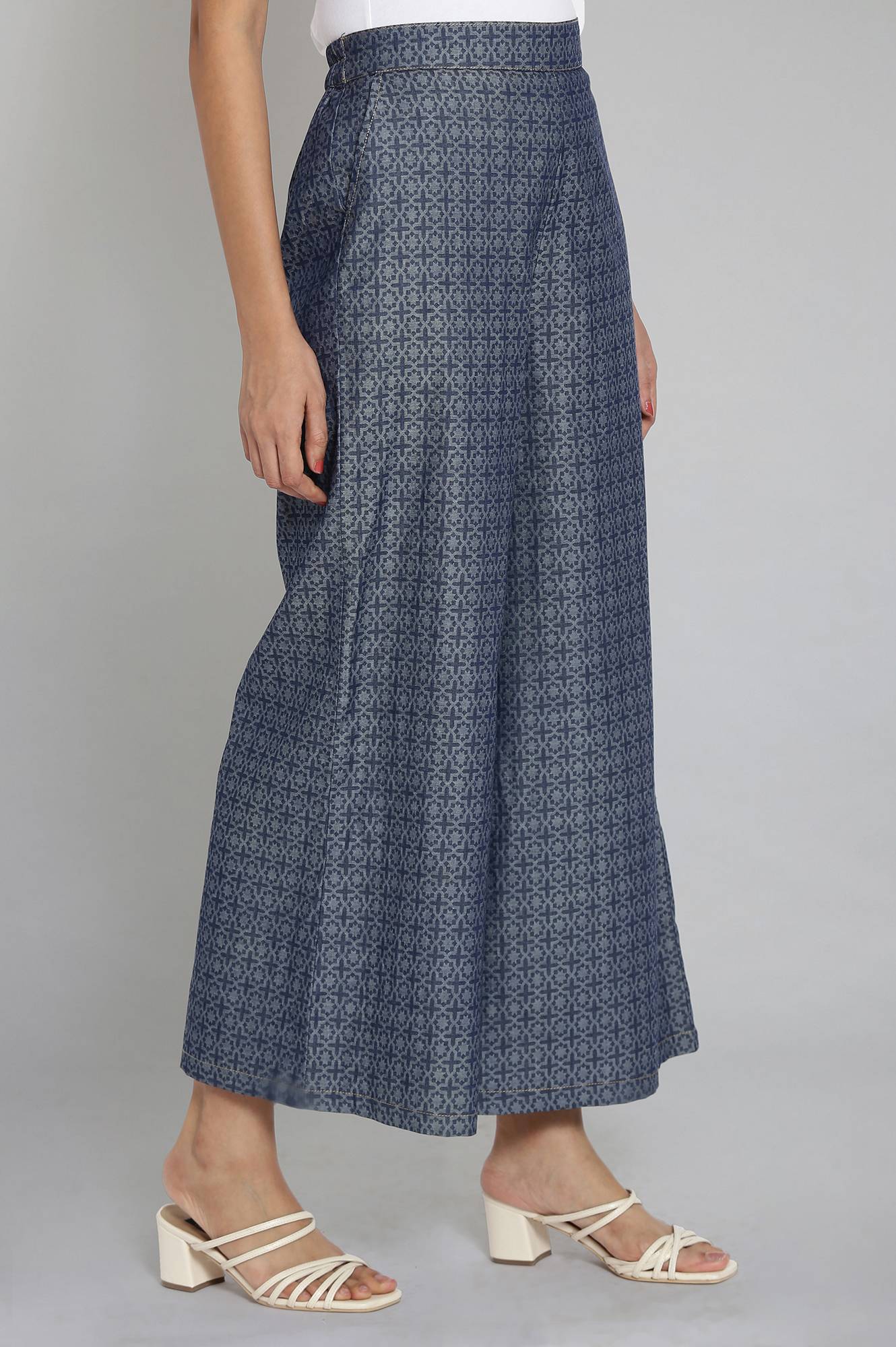 Blue Solid Flared Cotton Palazzo With Elasticated Waistband