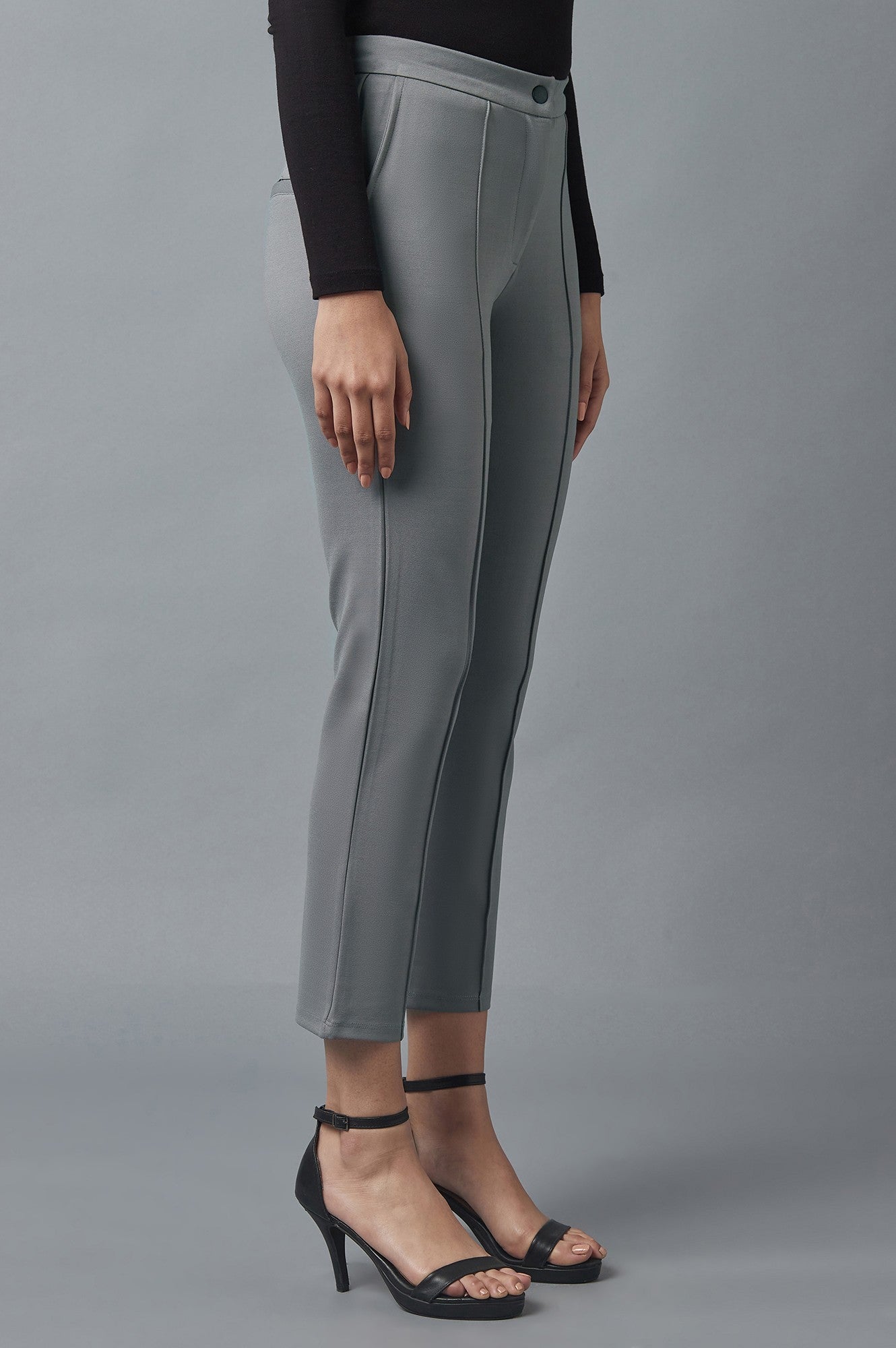 Grey Solid Straight Fit Trousers With Pintuck Detail
