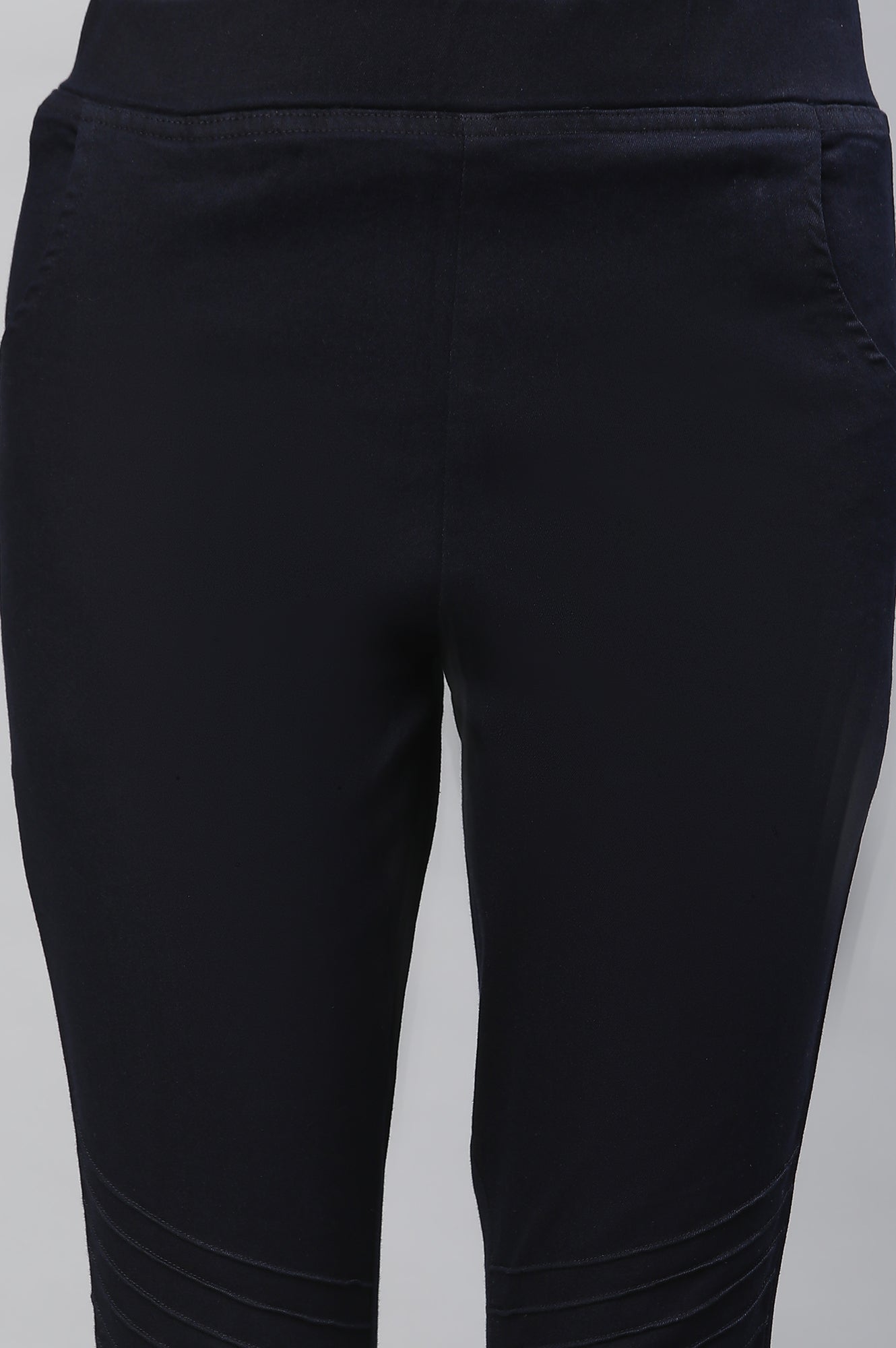 Navy Blue Solid Slim Fit Denim Jeggings With Pintuck Detail