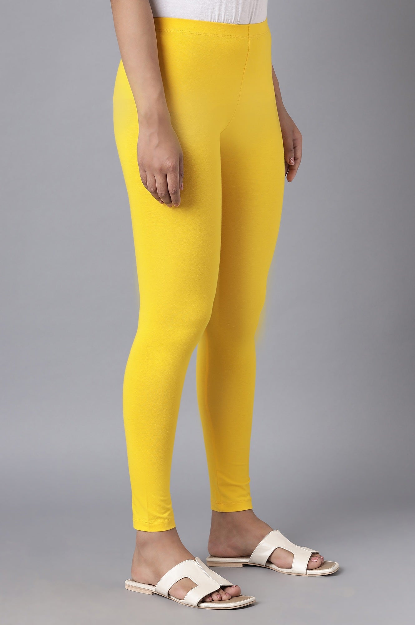Yellow Solid Skinny Fit Cotton Tights With Elasticated Waistband