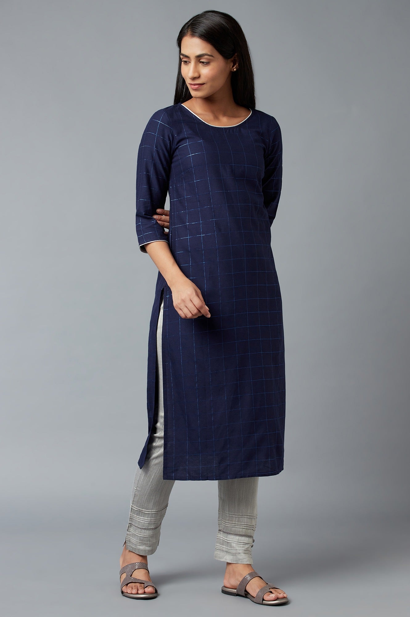 Grey Solid Straight Fit Trousers With Elasticated Waistband