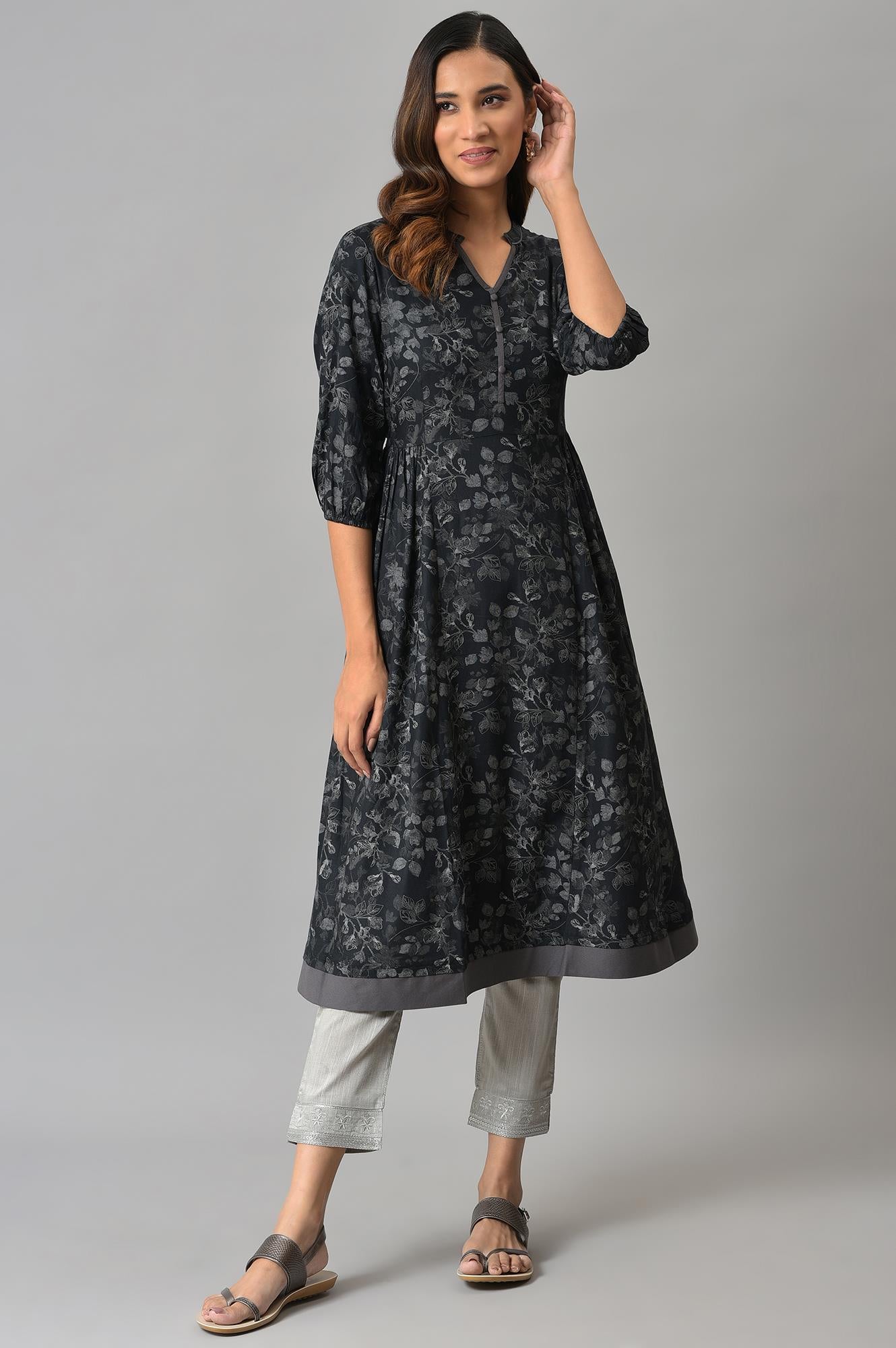 Grey Floral Embroidered Straight Fit Woven Pants With Elasticated Waist