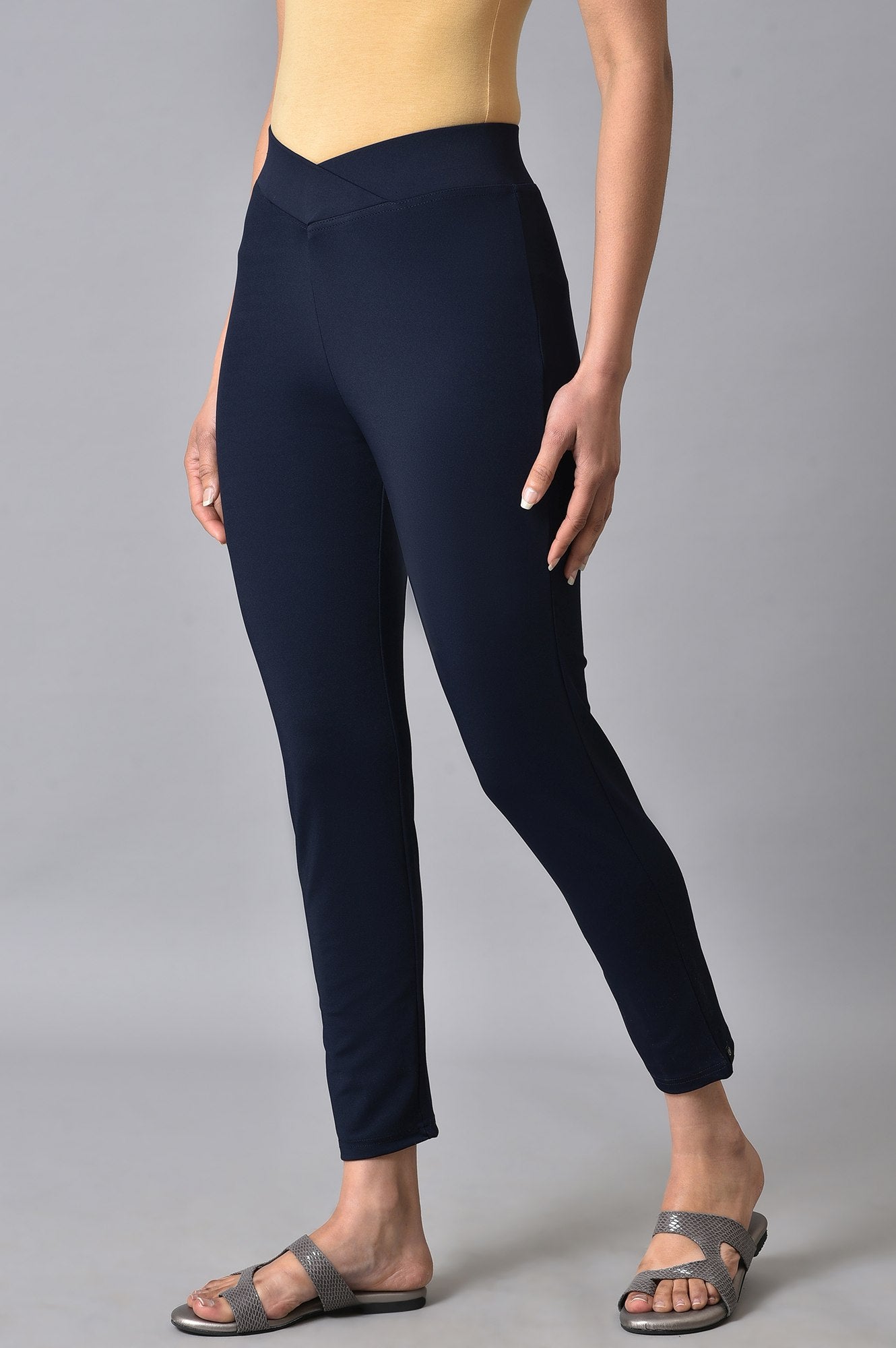 Navy Blue Solid Skinny Fit Tights With Extra Stretch