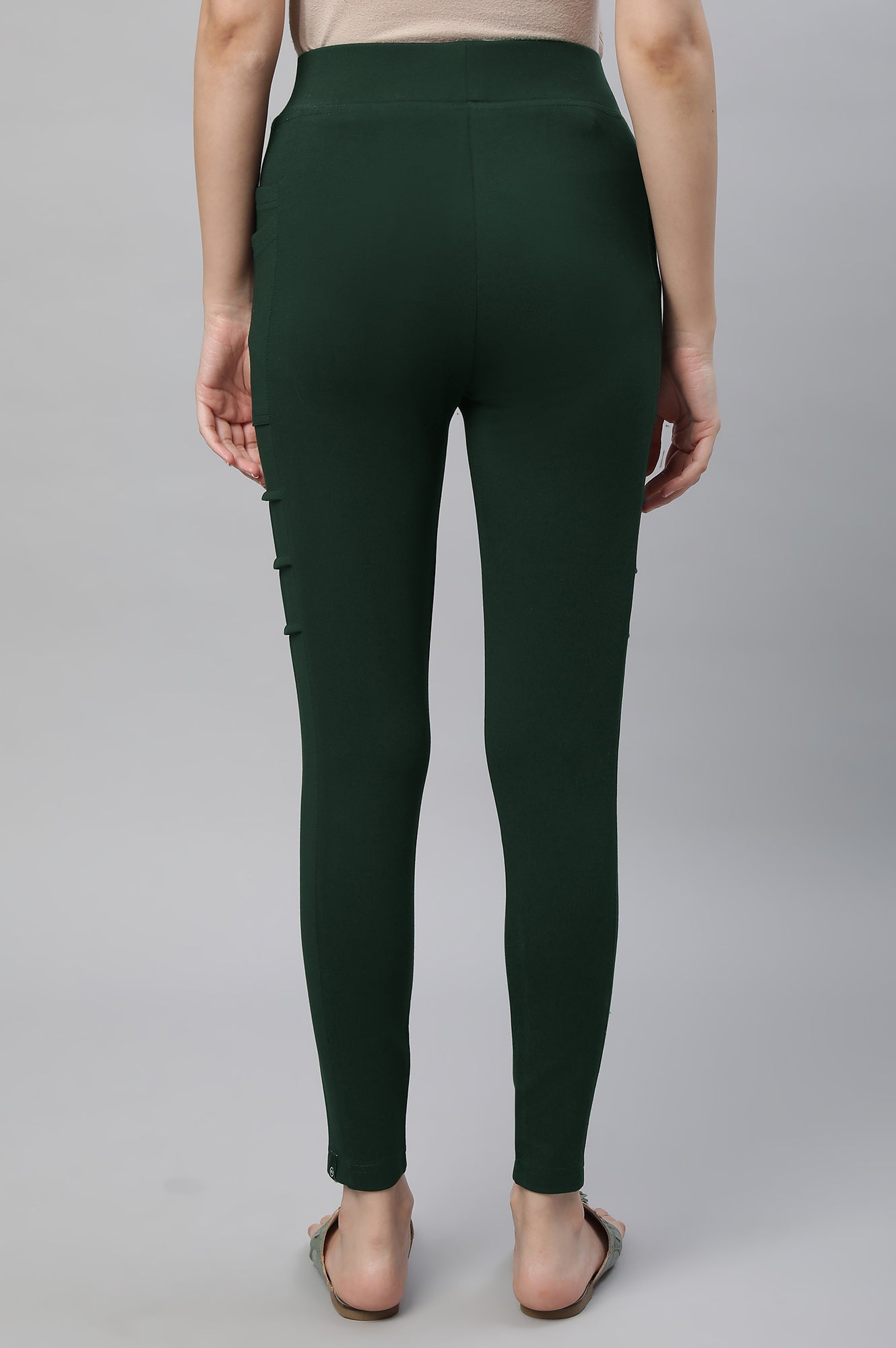 Bottle Green Solid Skinny Fit Tights With Side Pockets