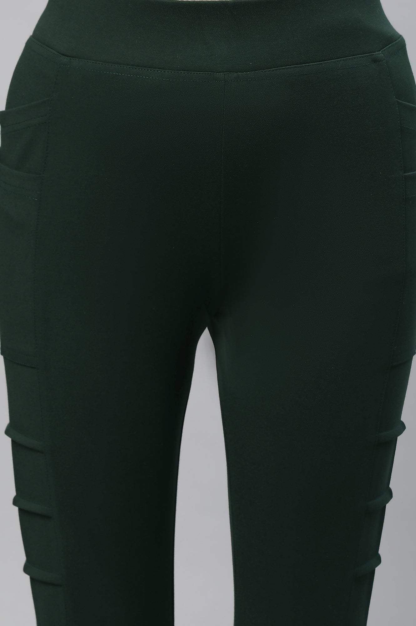Bottle Green Solid Skinny Fit Tights With Side Pockets