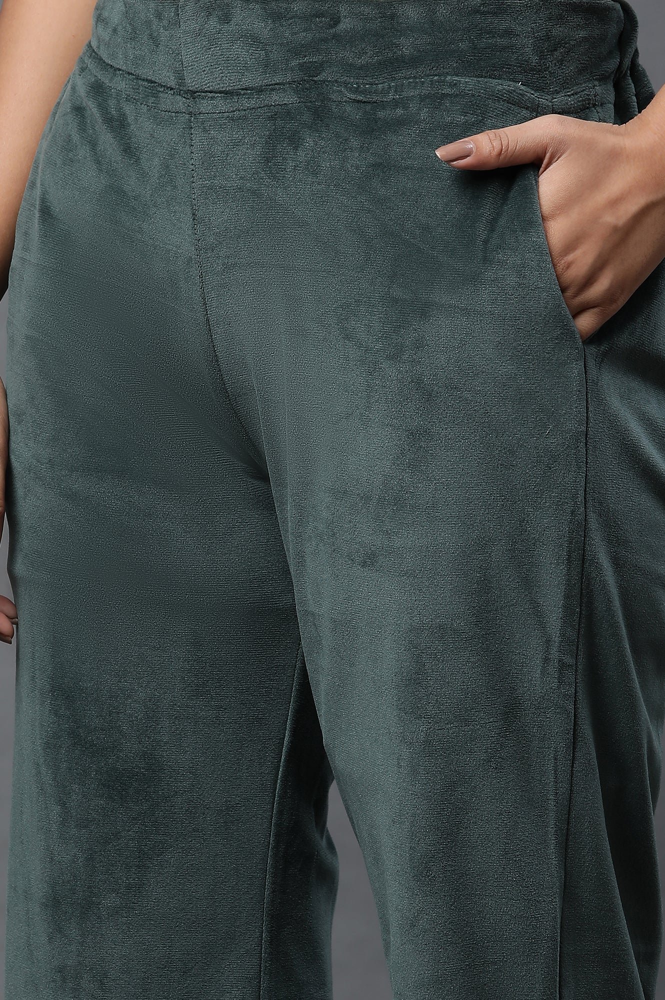 Green Solid Straight Fit Velvet Pants With Elasticated Waist