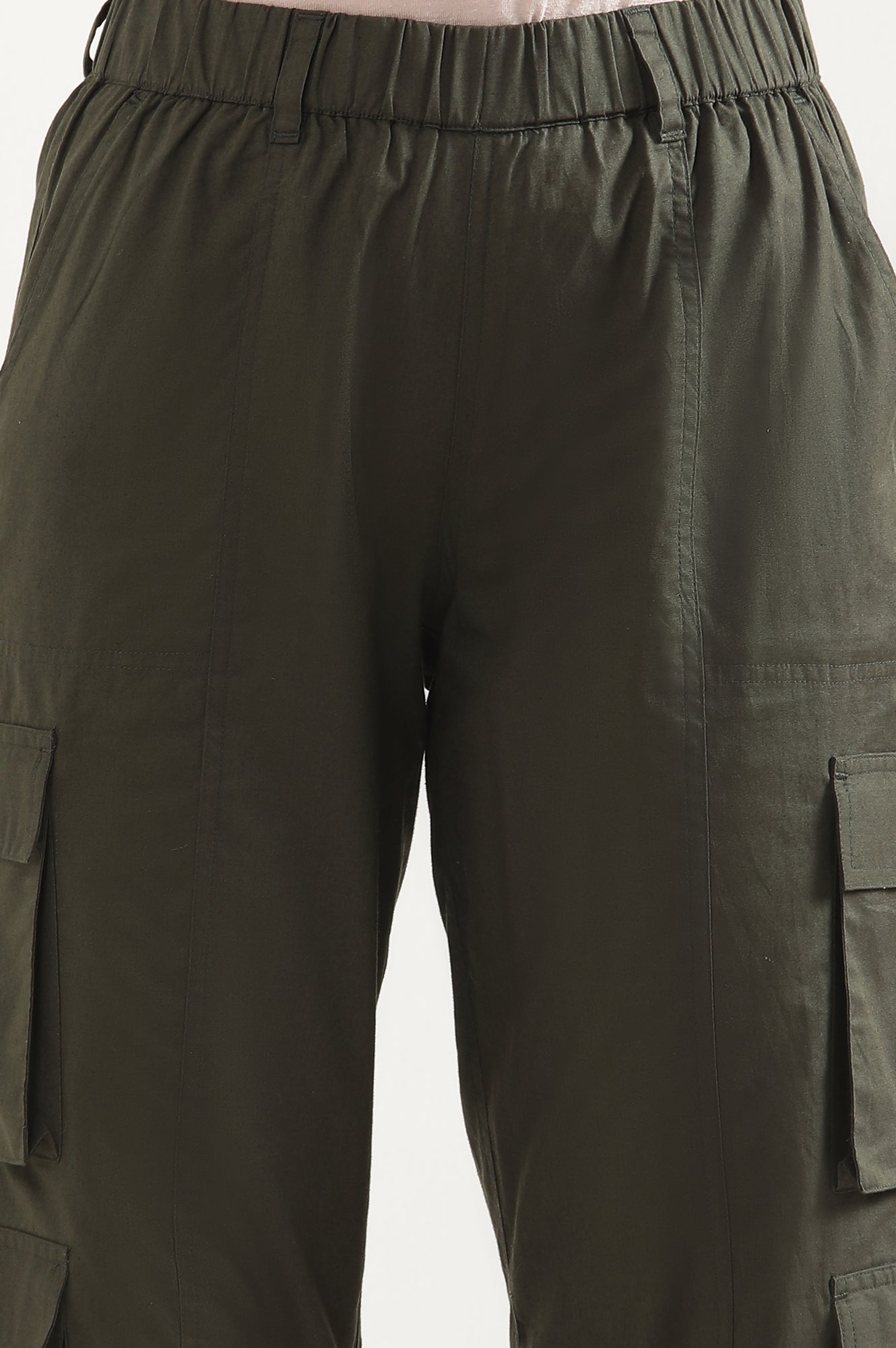 Muted Sage Green Solid Straight Fit Cotton Cropped Pants With Drawstring