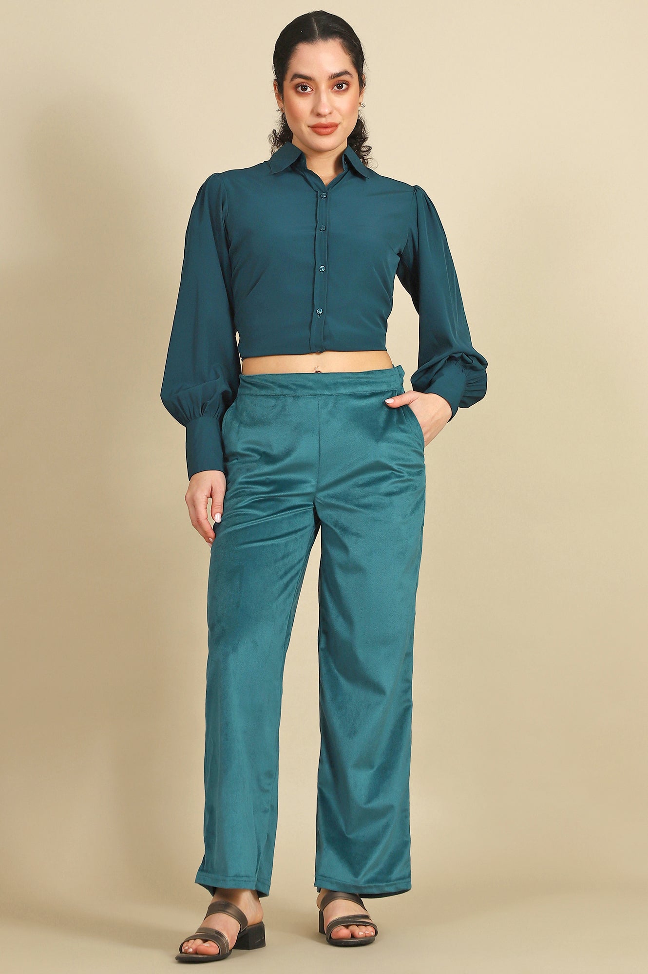 Green Solid Straight Trousers & Pants