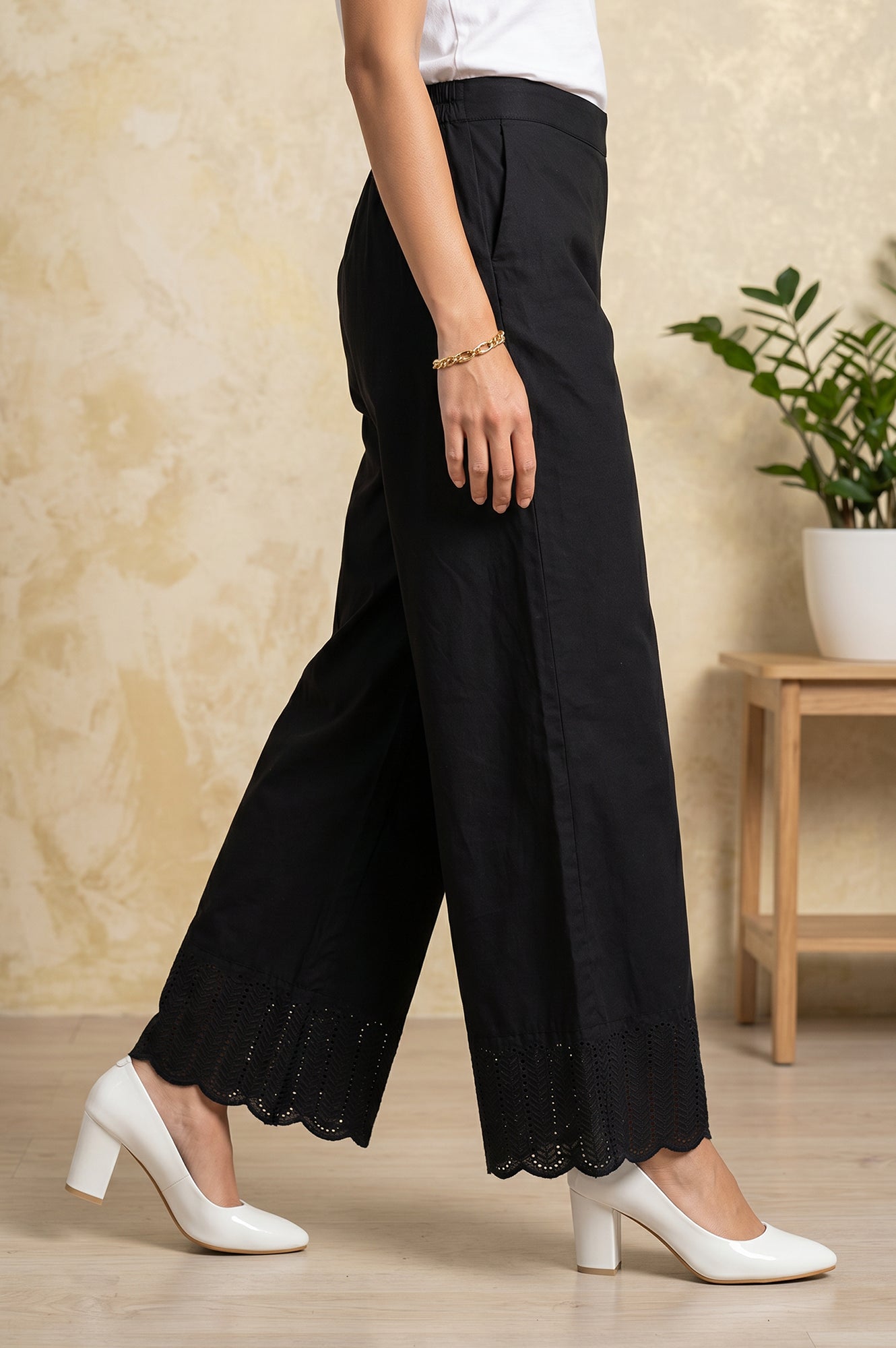 Black Solid Schiffily Ankle Length Palazzo