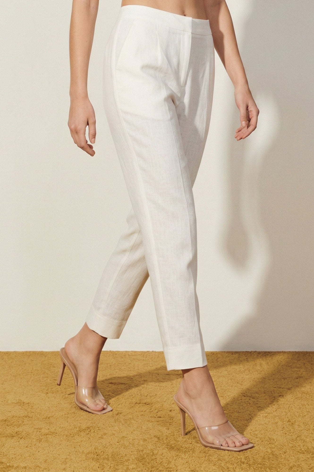 Off White Solid Cotton Flax Straight Fit Ankle Length Trousers