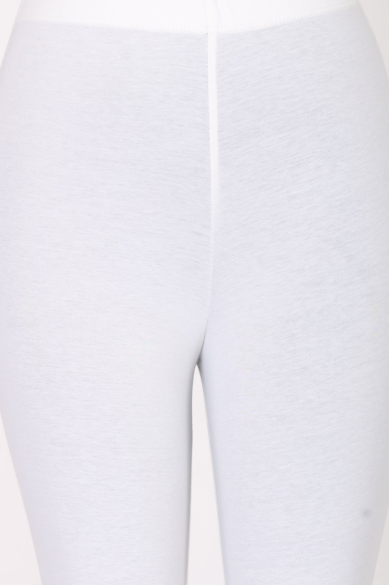 White Skinny Fit Ankle Length Mid Rise Leggings