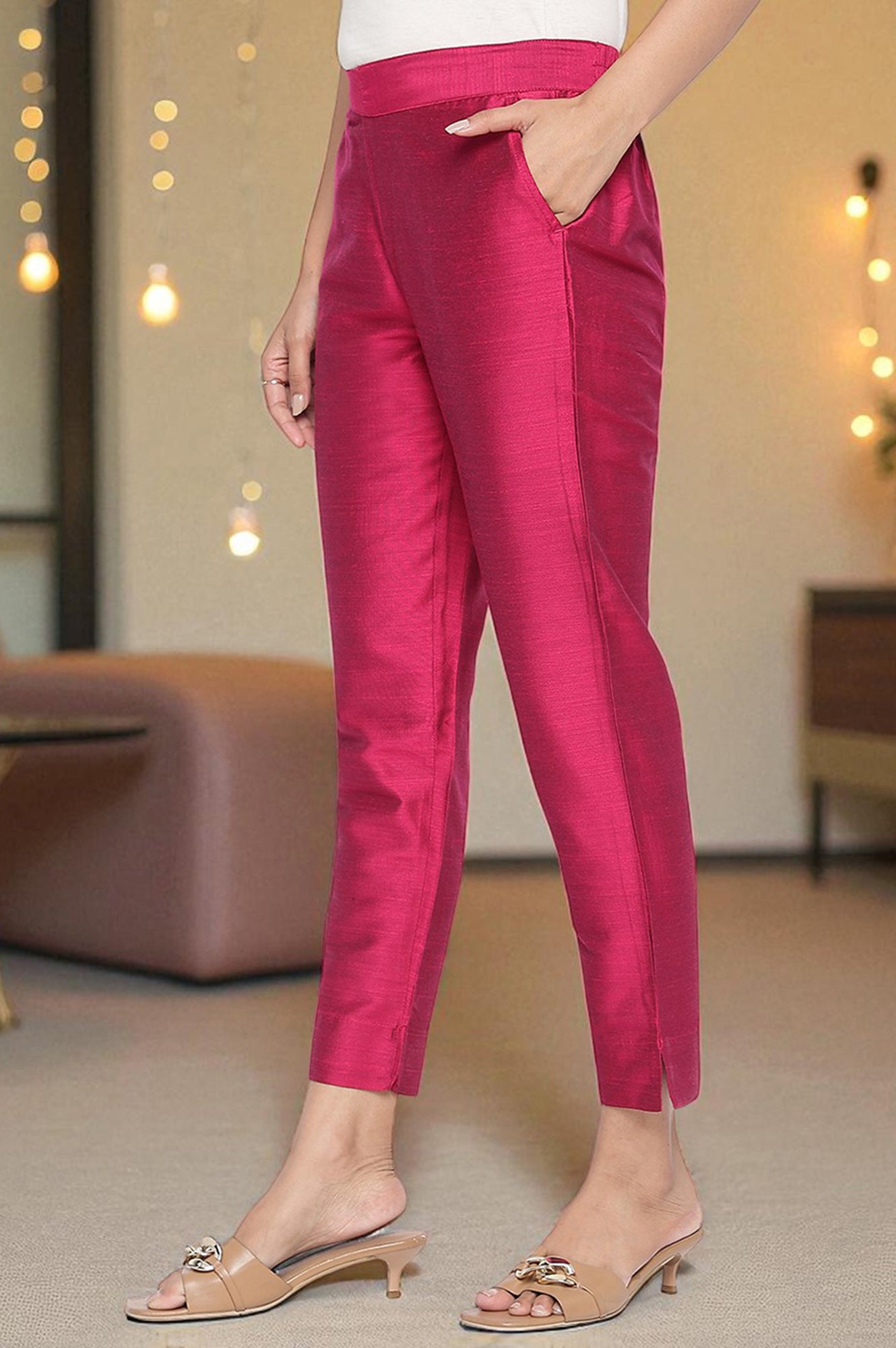 Pink Solid Mid Rise Slub Trousers in Ankle Length