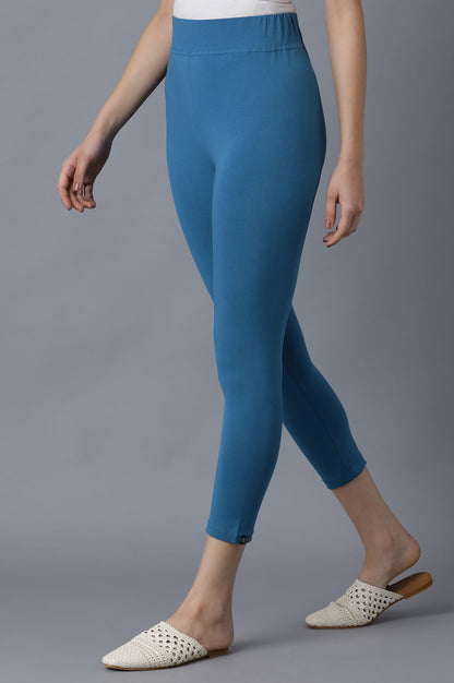 Blue solid cropped tights
