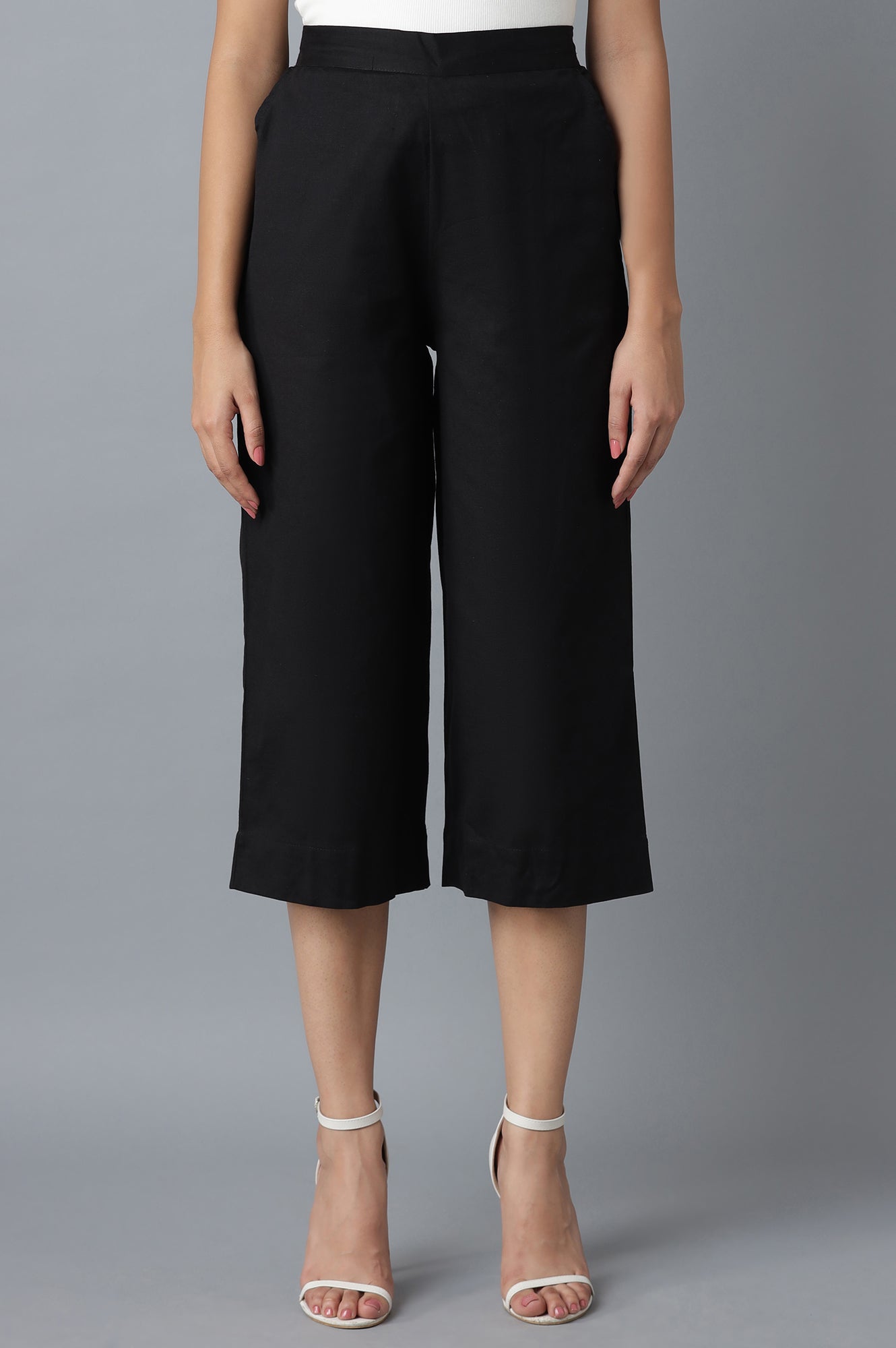 Black Solid Straight Fit Cotton Culottes With Elasticated Waist