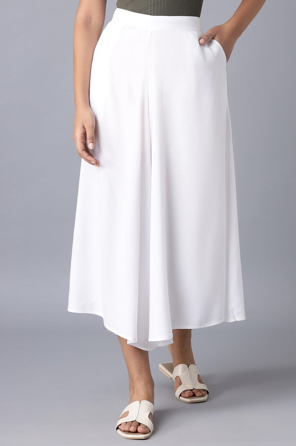 White Solid Relaxed Fit Ankle Length Mid Rise Cullotes