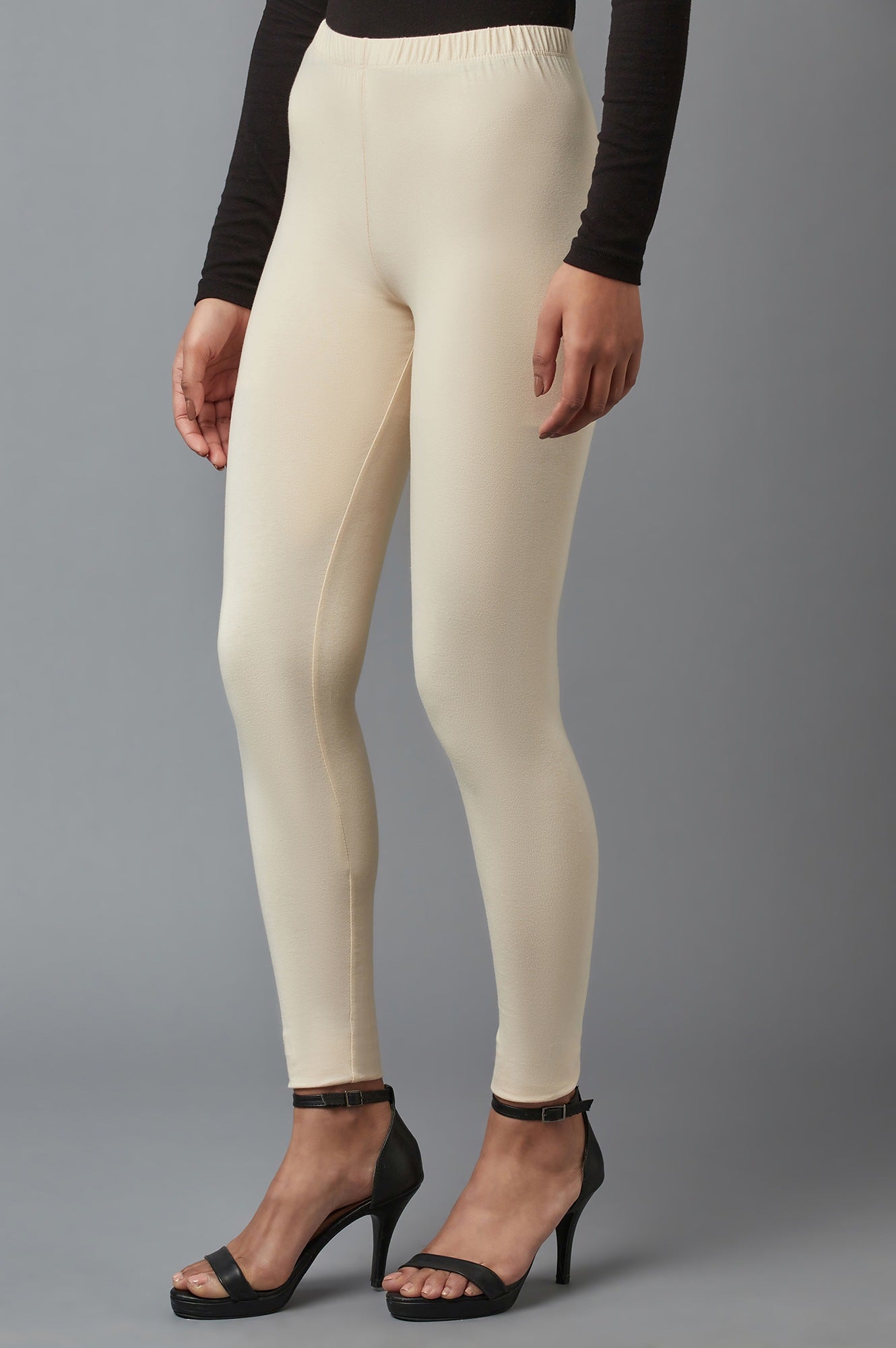 Beige solid tights