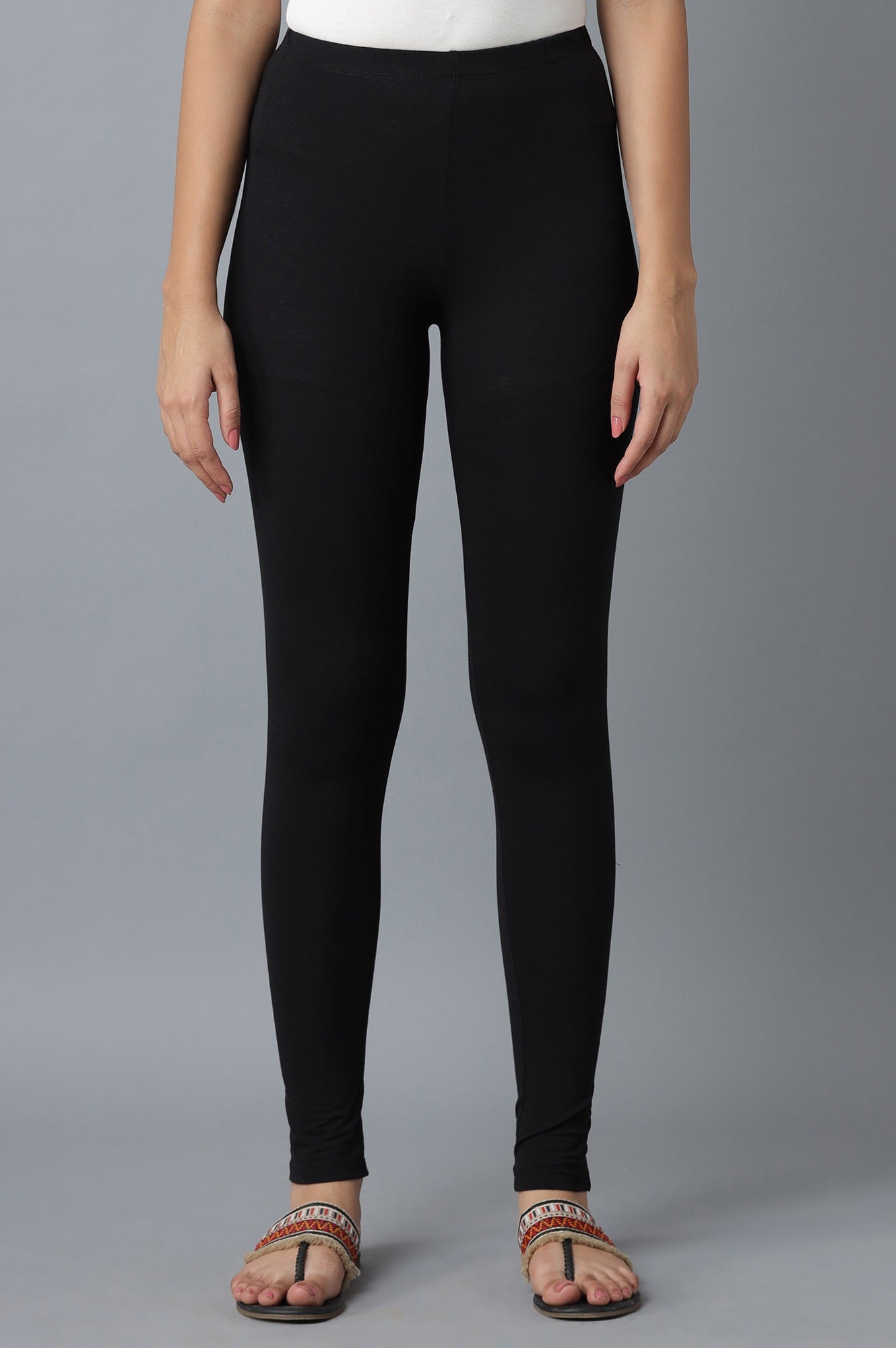 Black Solid Skinny Fit Cotton Tights With Elasticated Waistband
