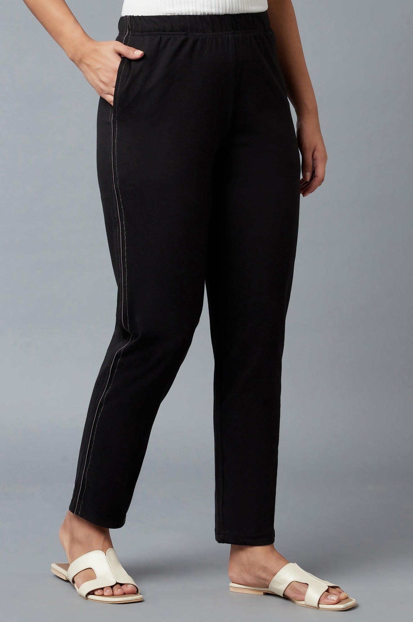 Black Ankle Length Jersy Pants