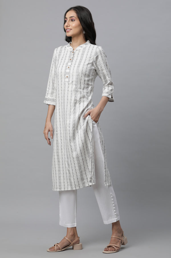 White Solid Straight Fit Cotton Trousers With Button Detail