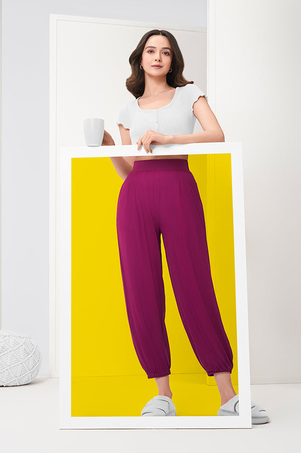 Purple Solid Loose Fit Pants With Pleated Detail