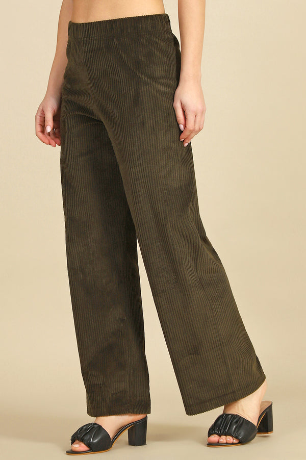 Dark Green Solid Straight Fit Cotton Pants