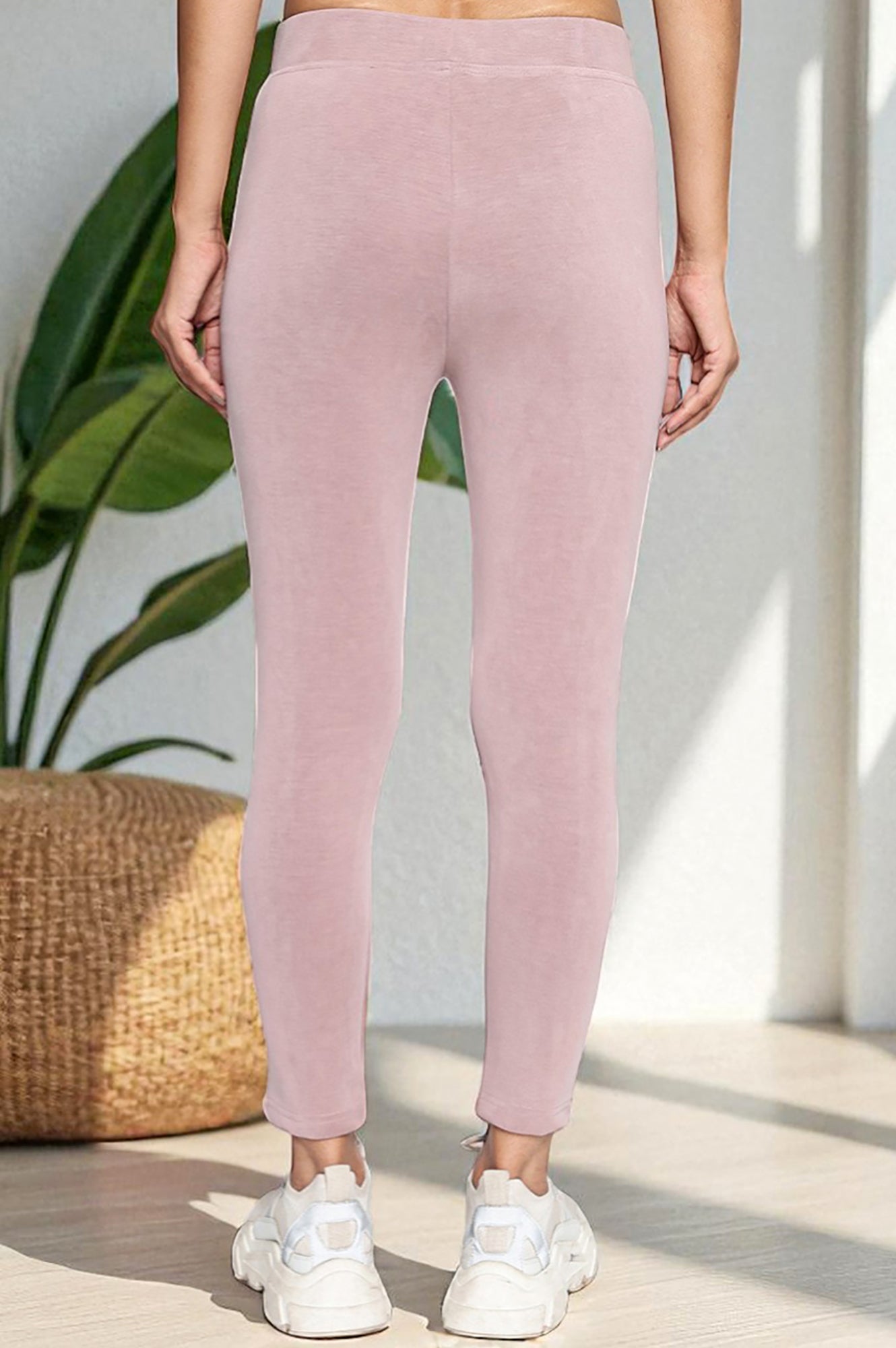 Pink Solid Mid-rise Ankle Length Yoga Tights