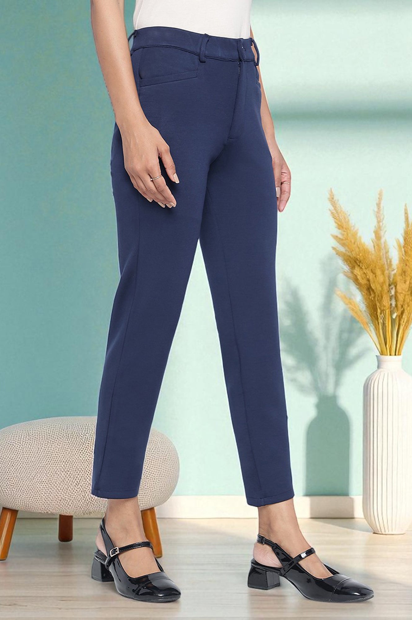 Navy Blue Solid Mid Rise Trouser in Ankle Length