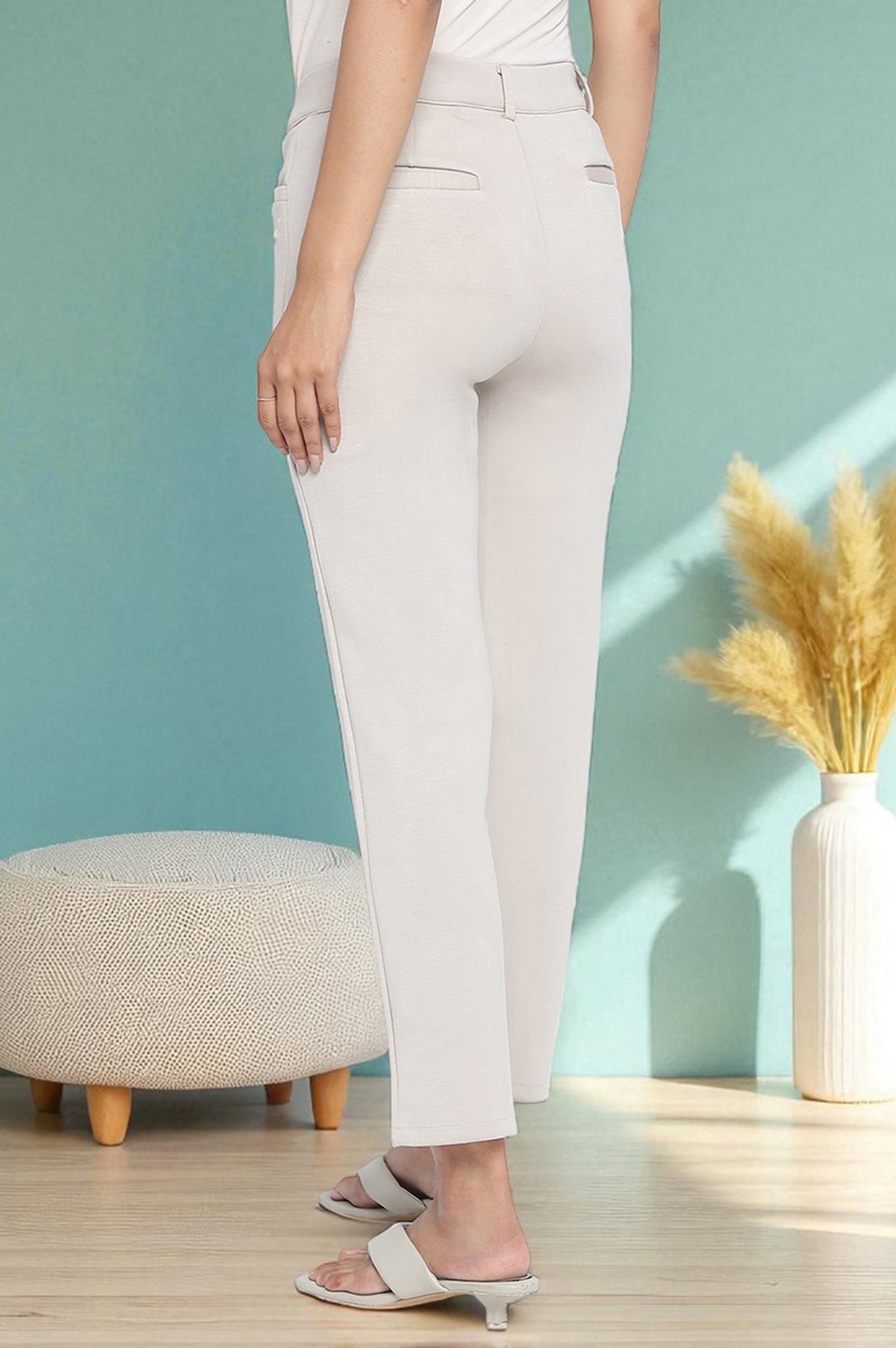 Tan Solid Mid Rise Trouser in Ankle Length