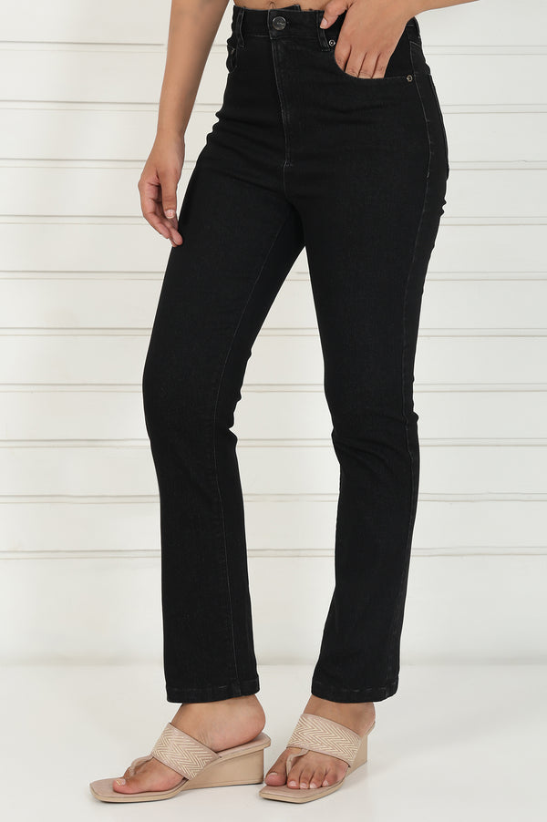 Black Denim Lycra Mid Rise Ankle Length Straight Pant with YKK Zipper