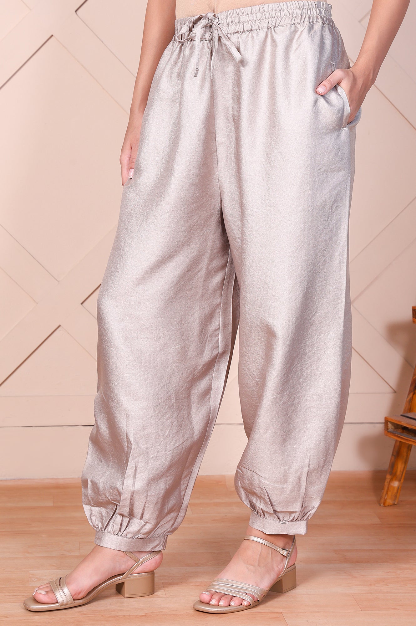 Silver Solid Relaxed-Leg Pants