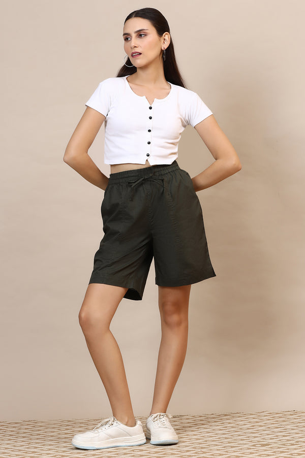 Dark Green Solid Loose Fit Cotton Shorts With Drawstring