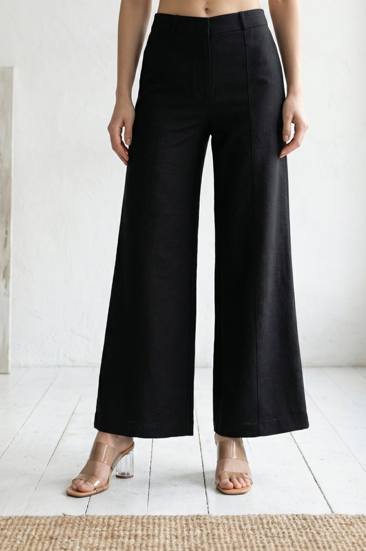 Black Solid Pintucks Wide Leg Trousers